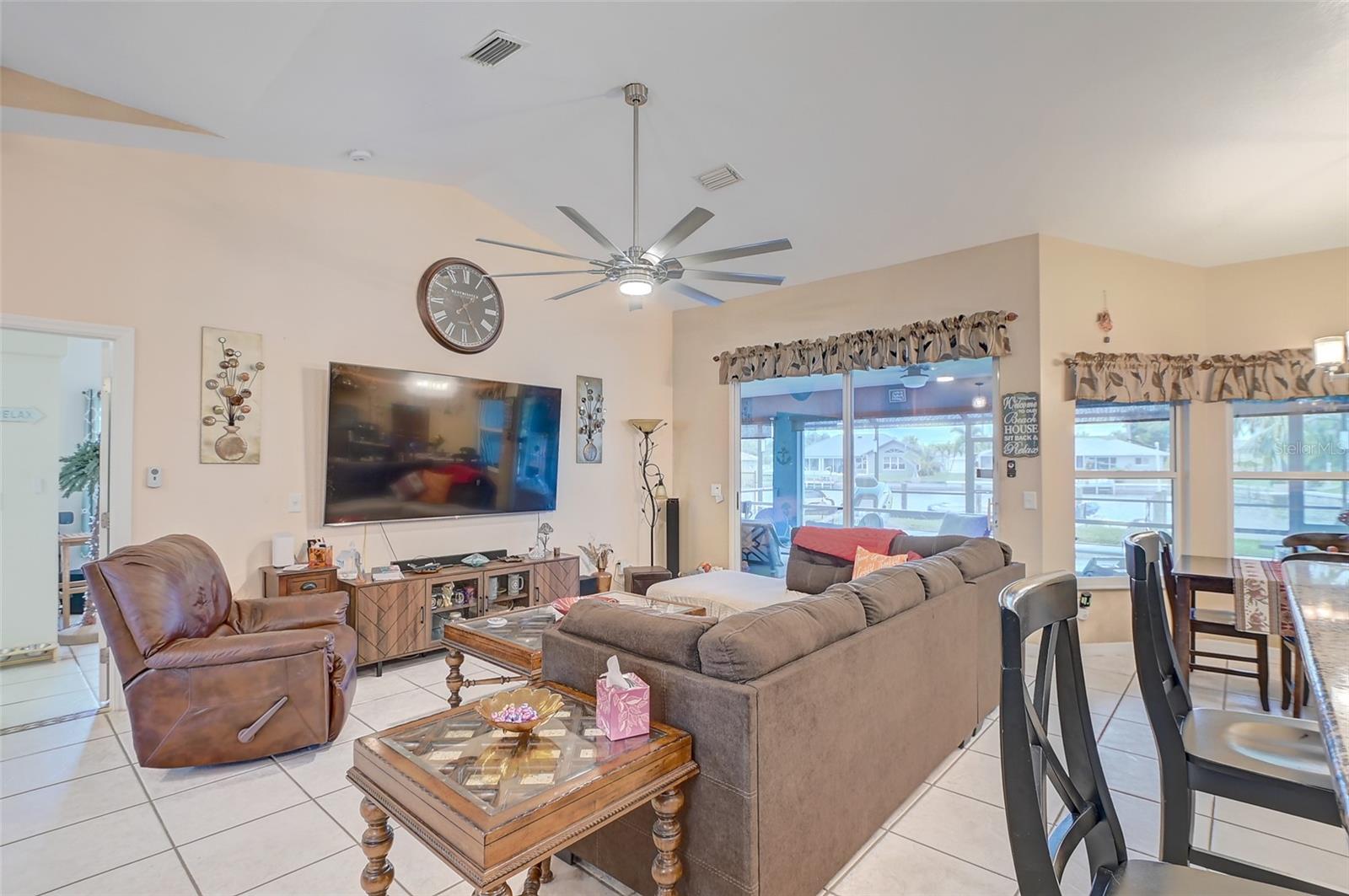 1005 SW 1ST PL, CAPE CORAL, FL, 33991
