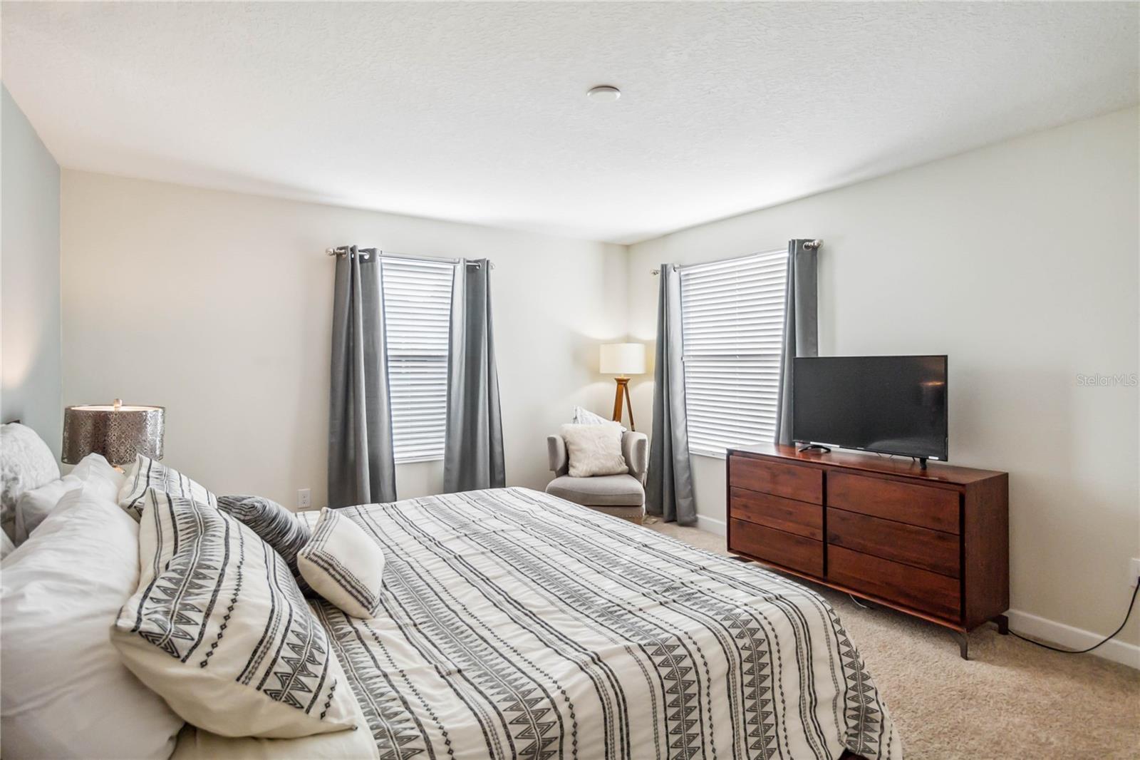 4740 SLEEPY HOLLOW DR, KISSIMMEE, FL, 34746