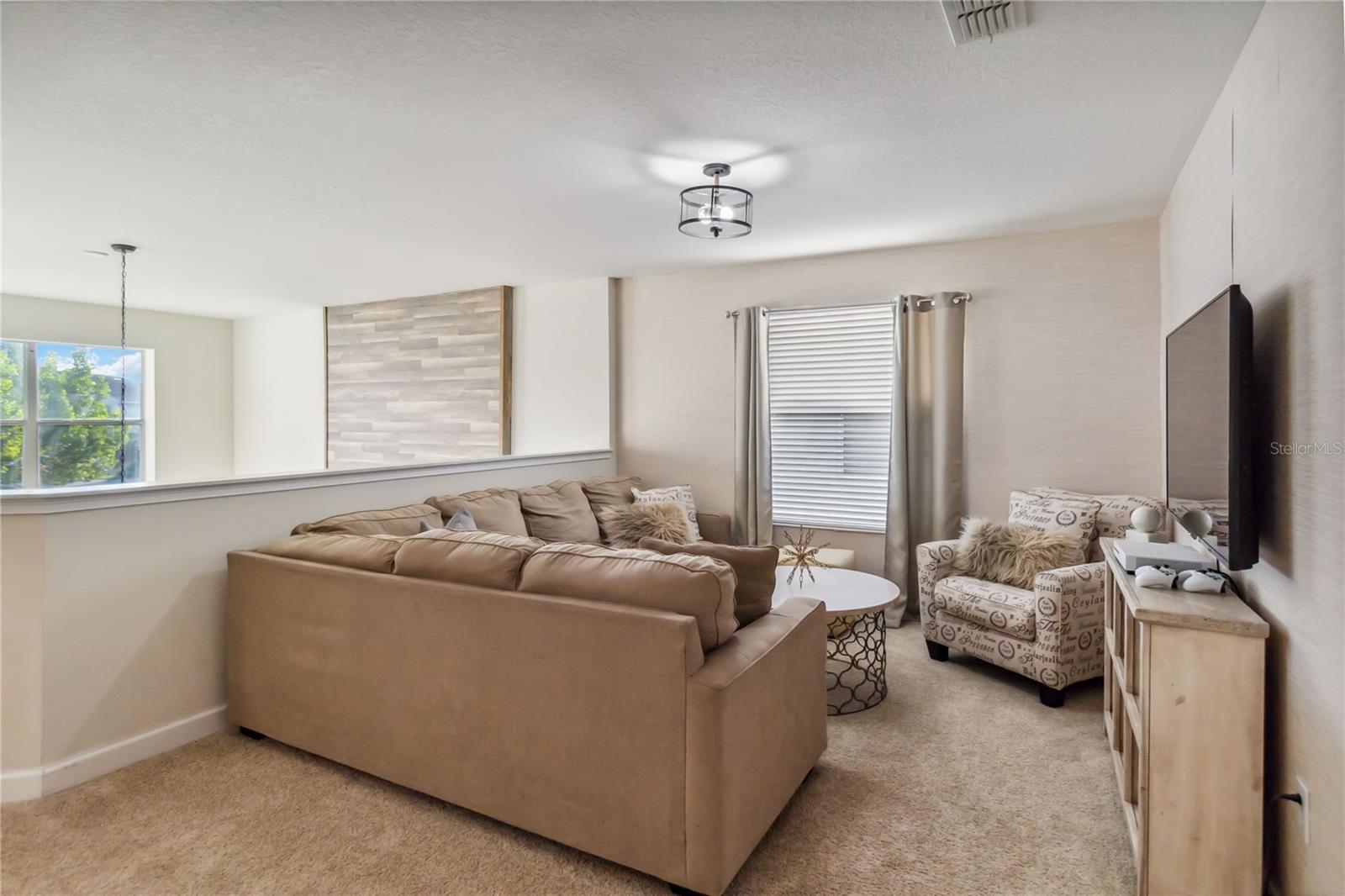 4740 SLEEPY HOLLOW DR, KISSIMMEE, FL, 34746