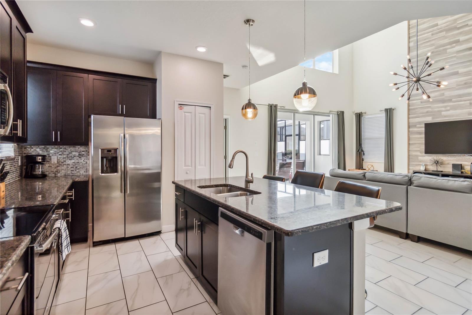 4740 SLEEPY HOLLOW DR, KISSIMMEE, FL, 34746