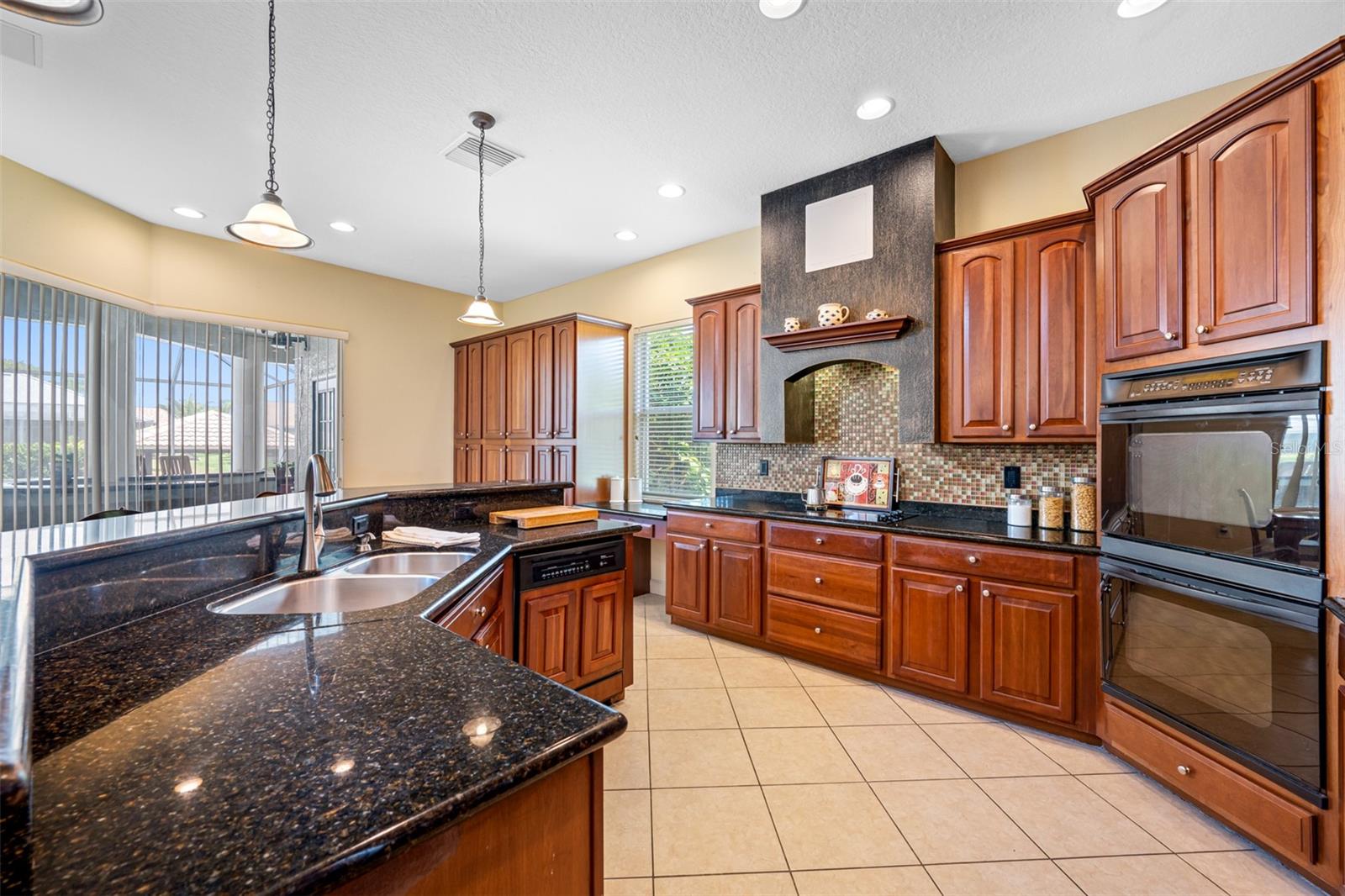 5510 E LONGBOAT BLVD, TAMPA, FL, 33615