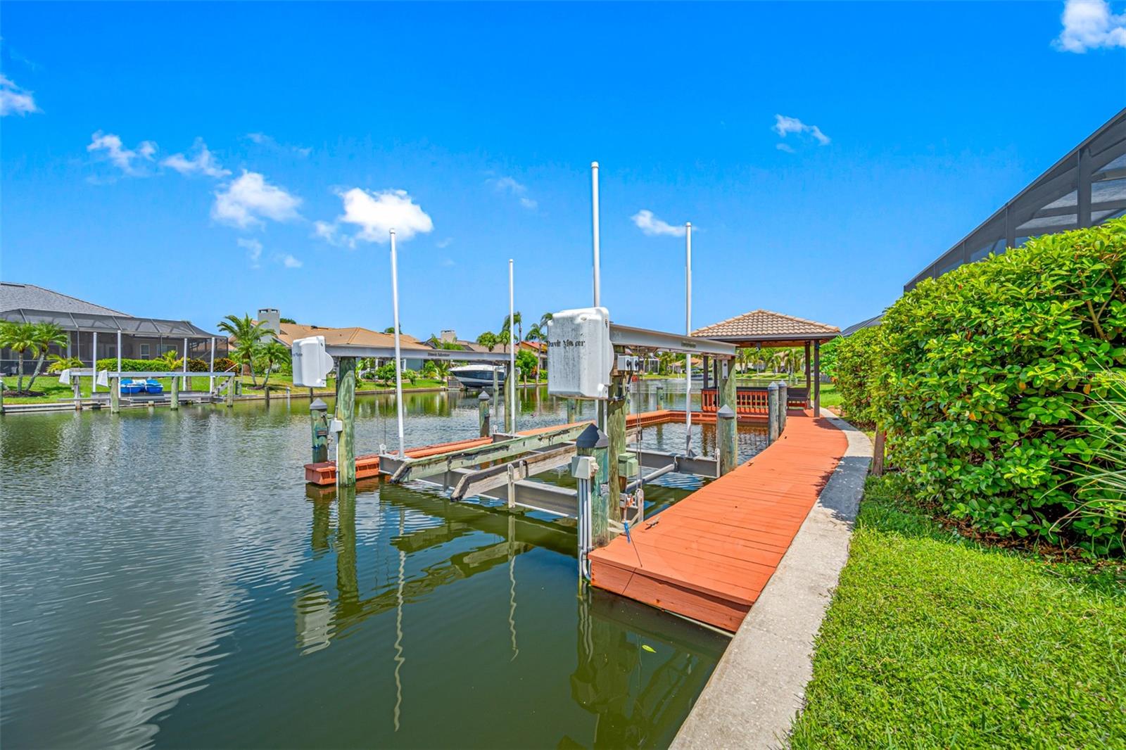 5510 E LONGBOAT BLVD, TAMPA, FL, 33615