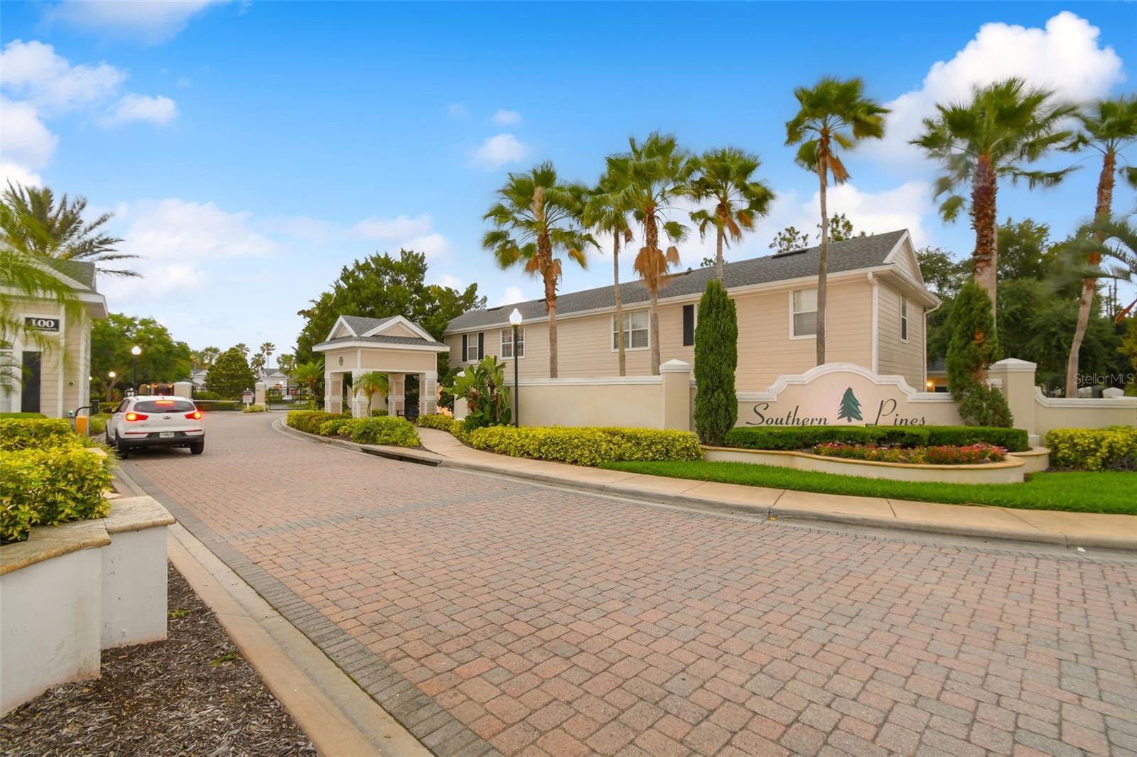 200 SOUTHERN PECAN CIR #105, WINTER GARDEN, FL, 34787