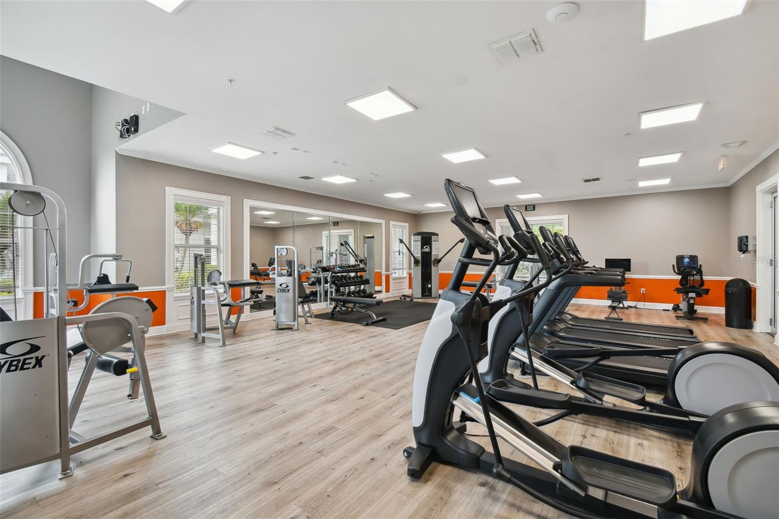 200 SOUTHERN PECAN CIR #105, WINTER GARDEN, FL, 34787