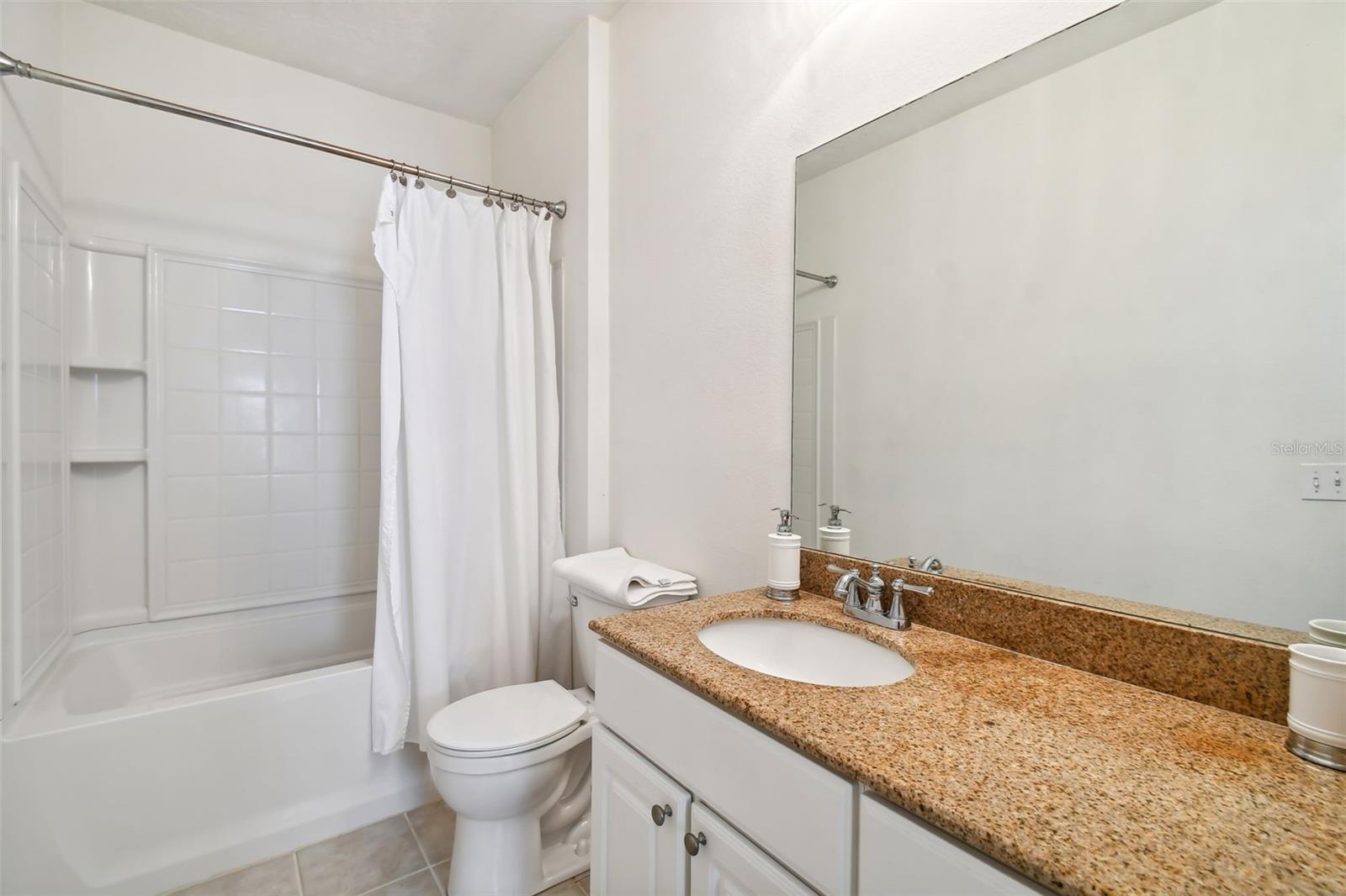 200 SOUTHERN PECAN CIR #105, WINTER GARDEN, FL, 34787