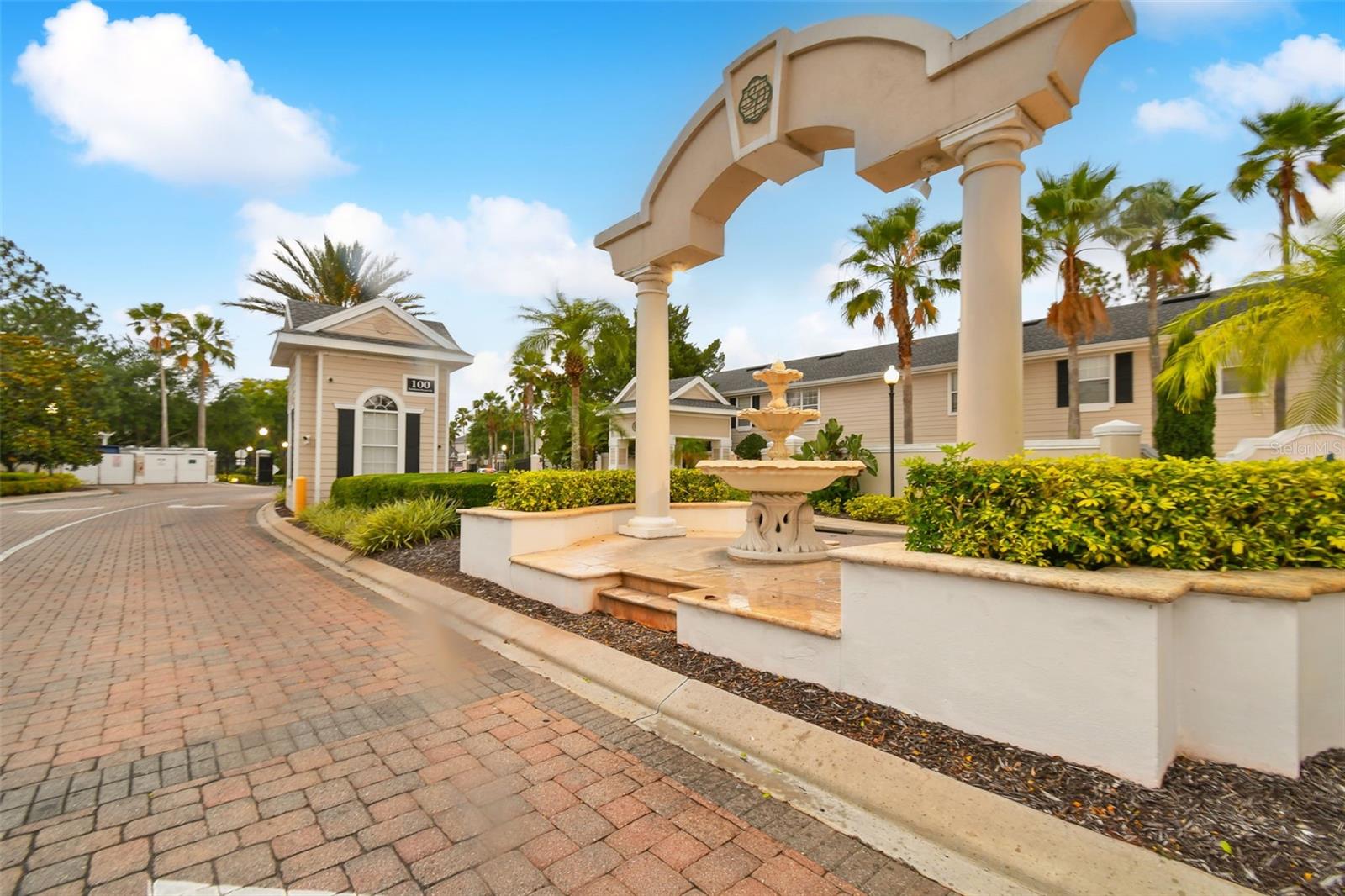200 SOUTHERN PECAN CIR #105, WINTER GARDEN, FL, 34787