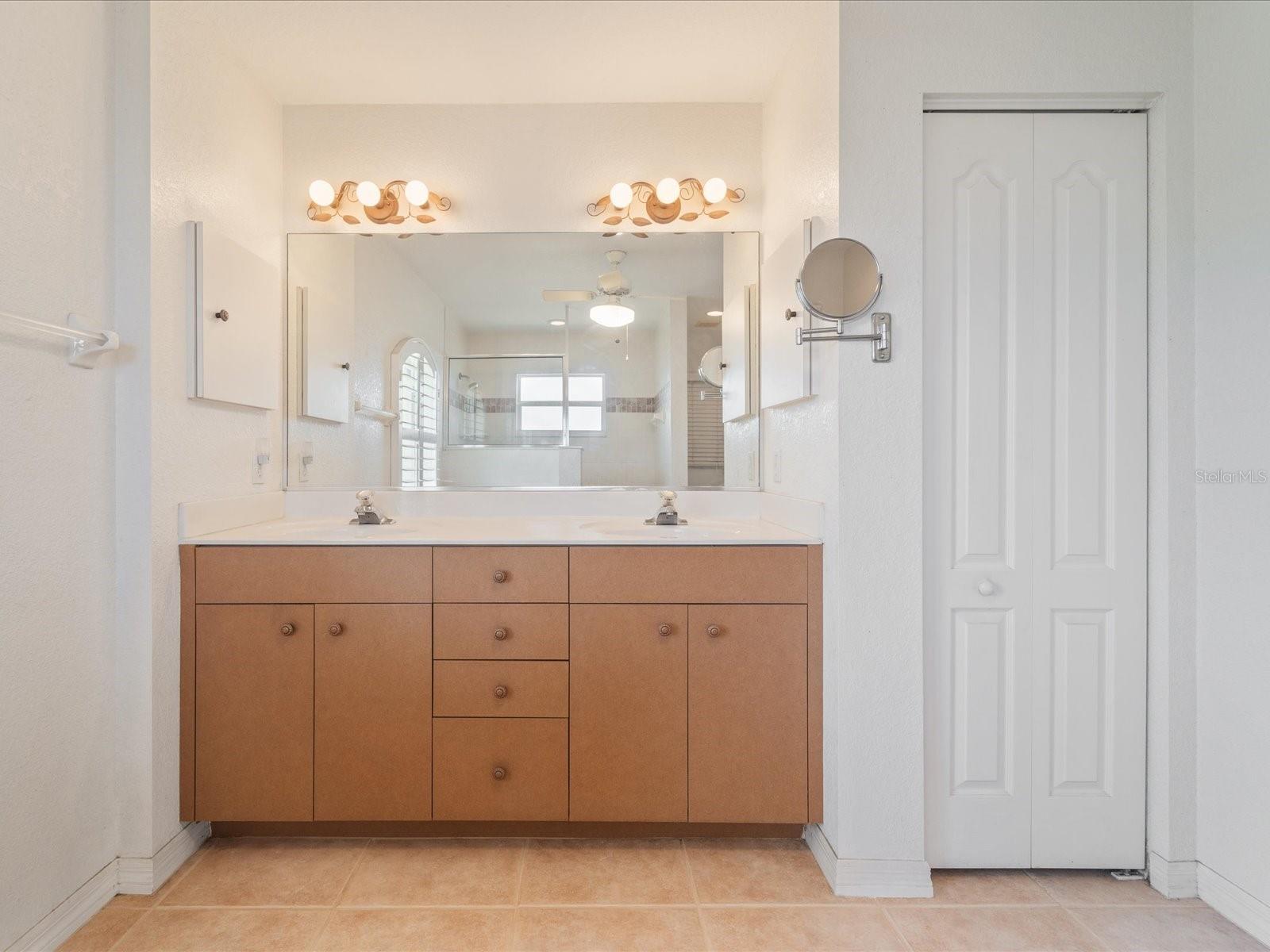 15020 ACORN CIR, PORT CHARLOTTE, FL, 33981