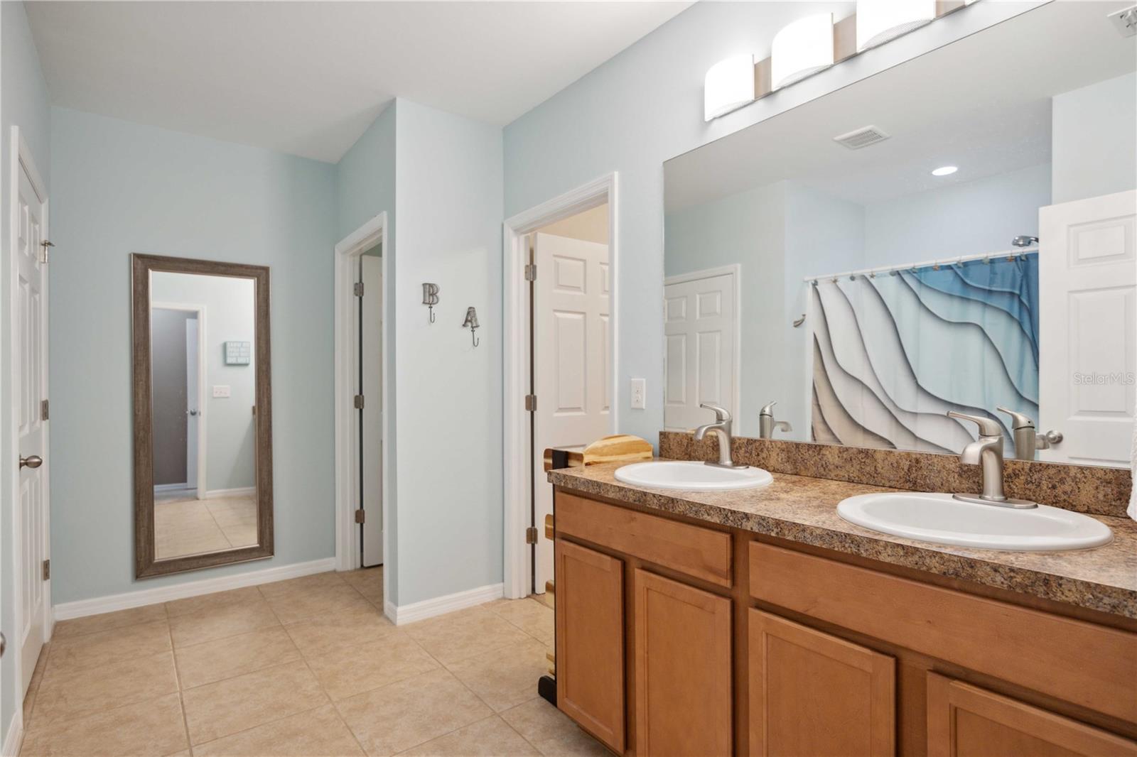 15889 VISCOUNT CIR, PORT CHARLOTTE, FL, 33981