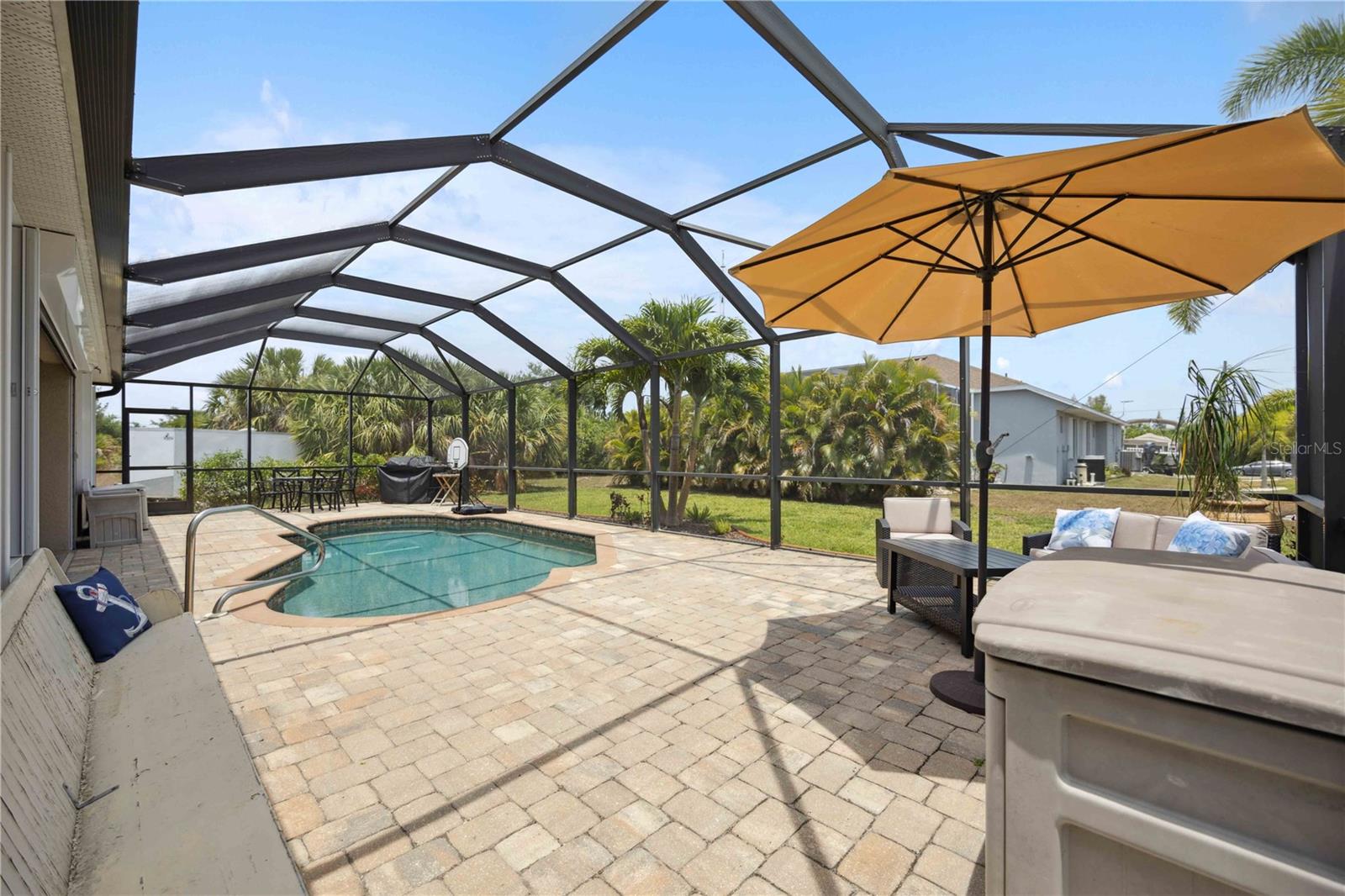 15889 VISCOUNT CIR, PORT CHARLOTTE, FL, 33981
