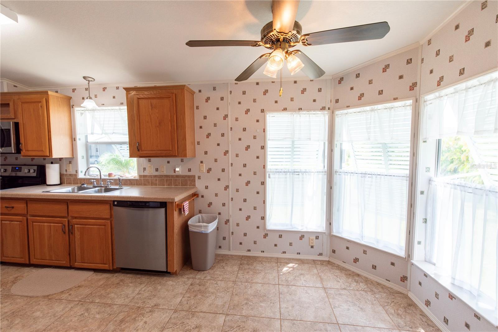 23 HOLLAND DR, PUNTA GORDA, FL, 33950