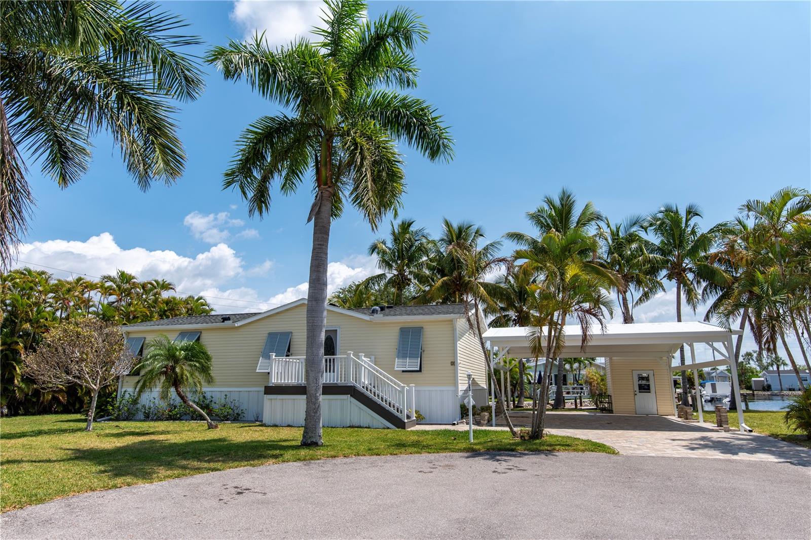23 HOLLAND DR, PUNTA GORDA, FL, 33950