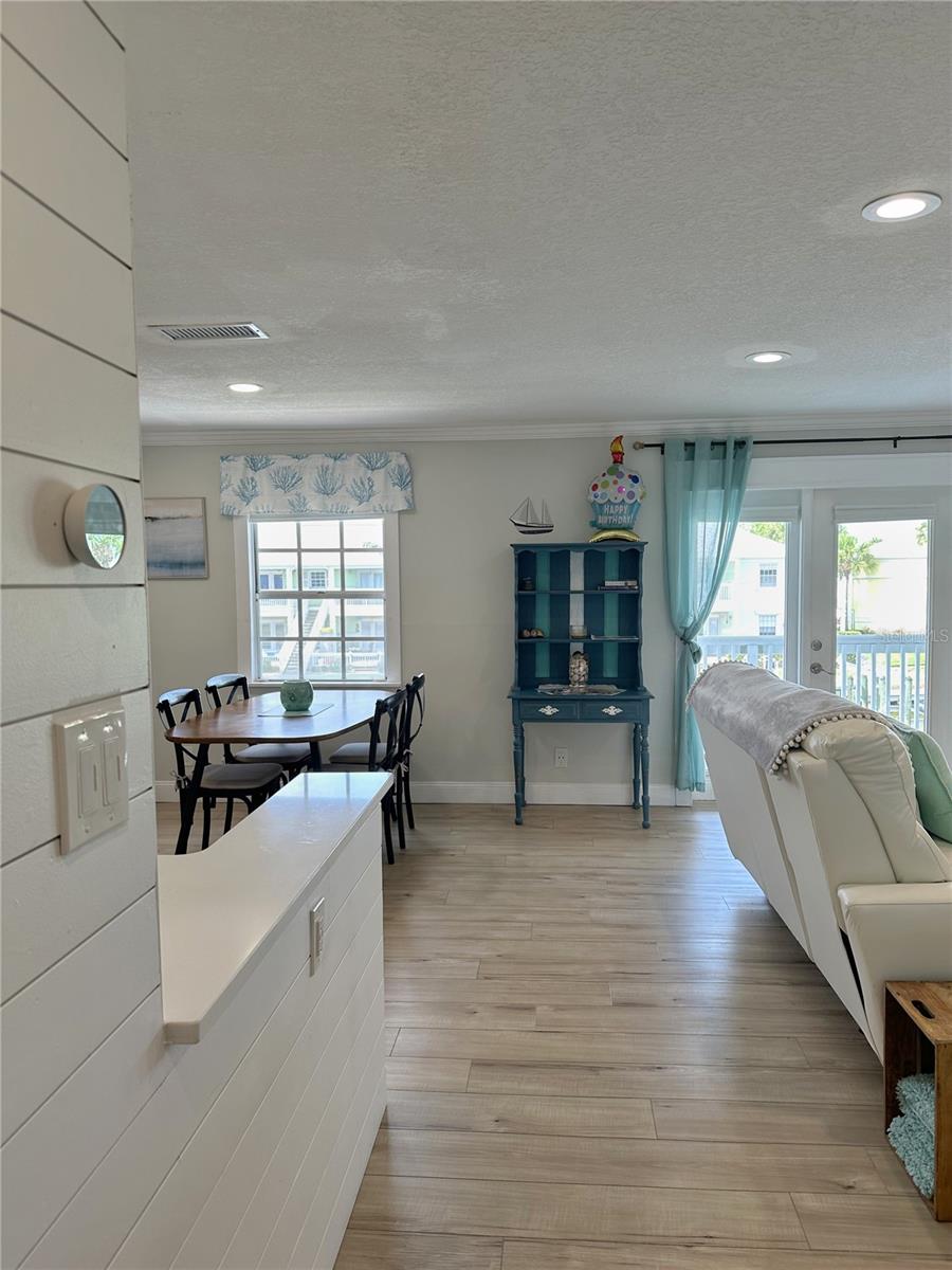5177 SALMON DR SE #C, ST PETERSBURG, FL, 33705