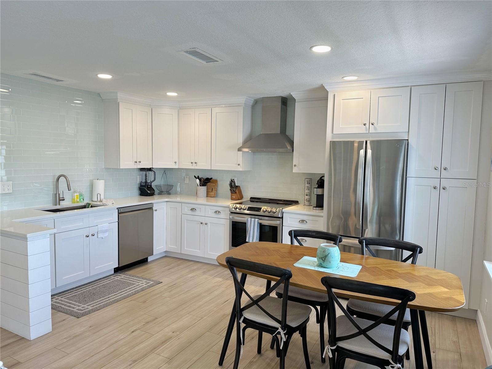 5177 SALMON DR SE #C, ST PETERSBURG, FL, 33705