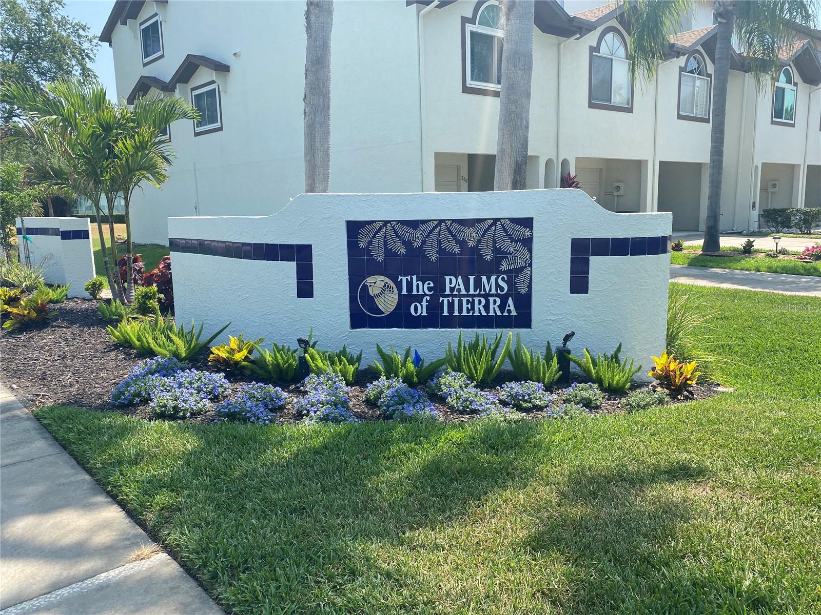 324 MADEIRA CIR, TIERRA VERDE, FL, 33715