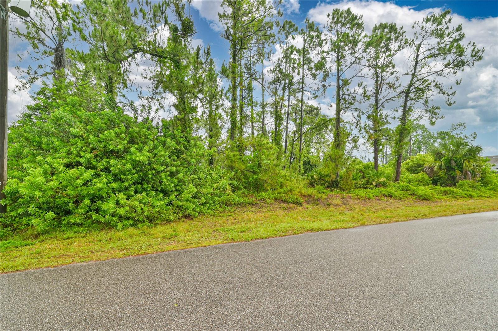2614 HELEN CIR, LEHIGH ACRES, FL, 33971
