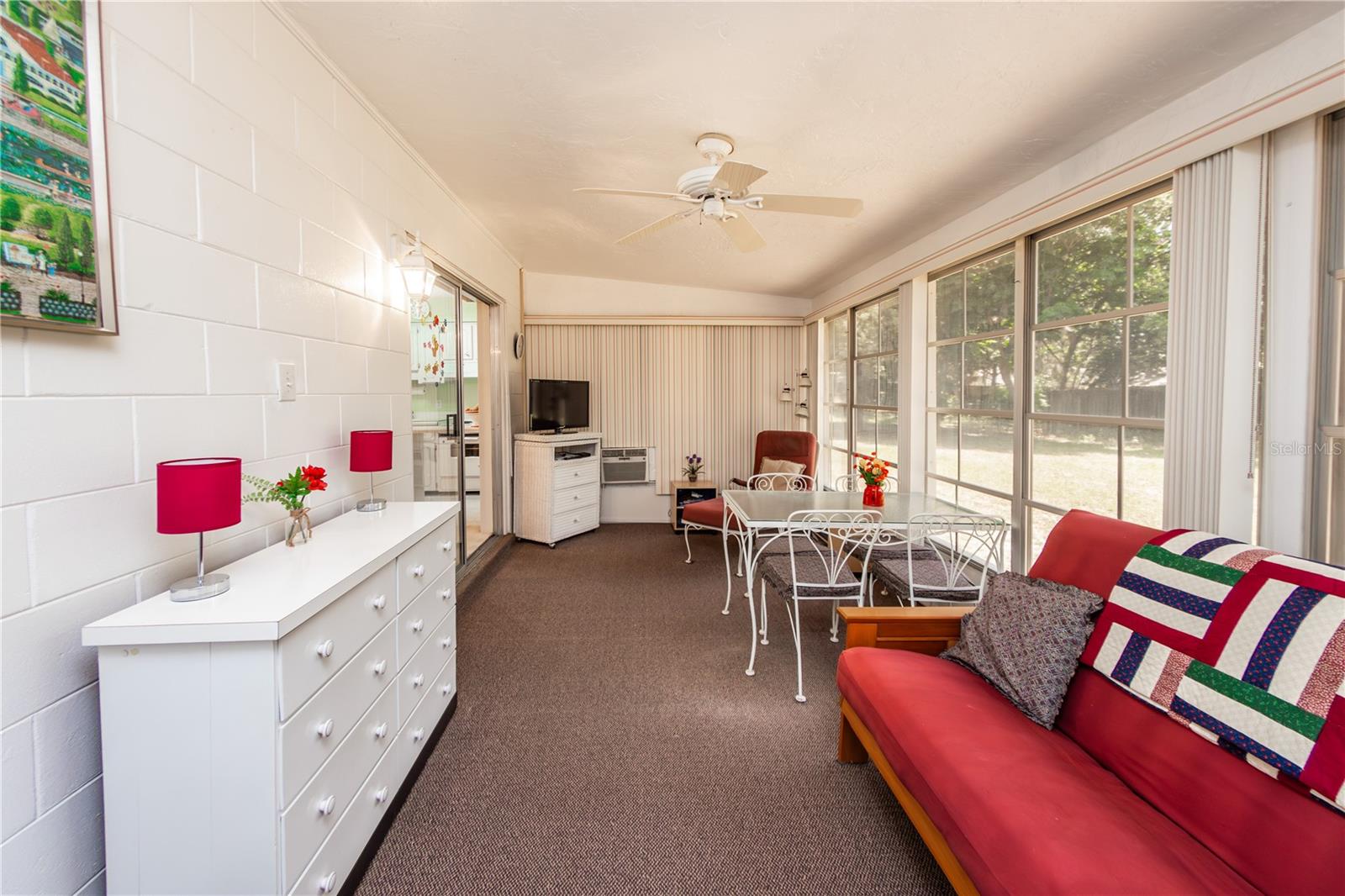 21 SEMINOLE DR, DEBARY, FL, 32713