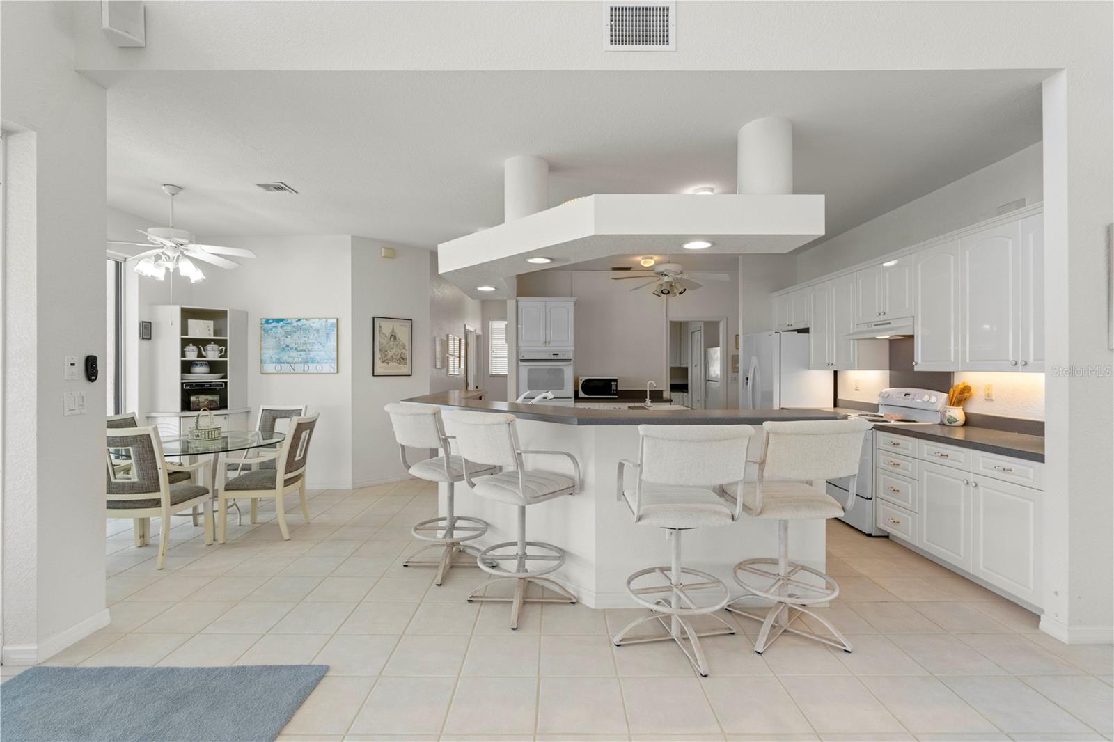 1060 SAN MATEO DR, PUNTA GORDA, FL, 33950