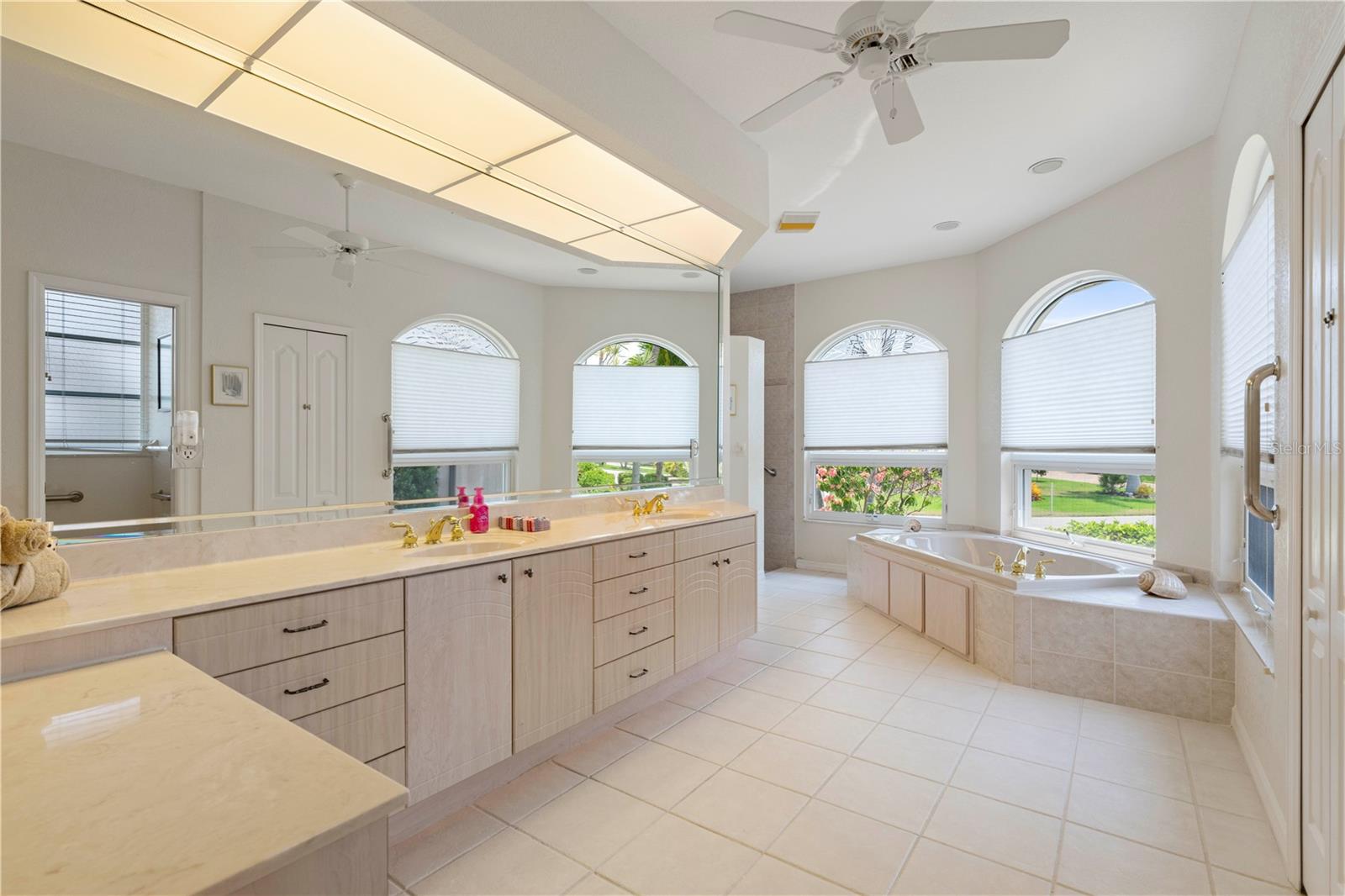 1060 SAN MATEO DR, PUNTA GORDA, FL, 33950