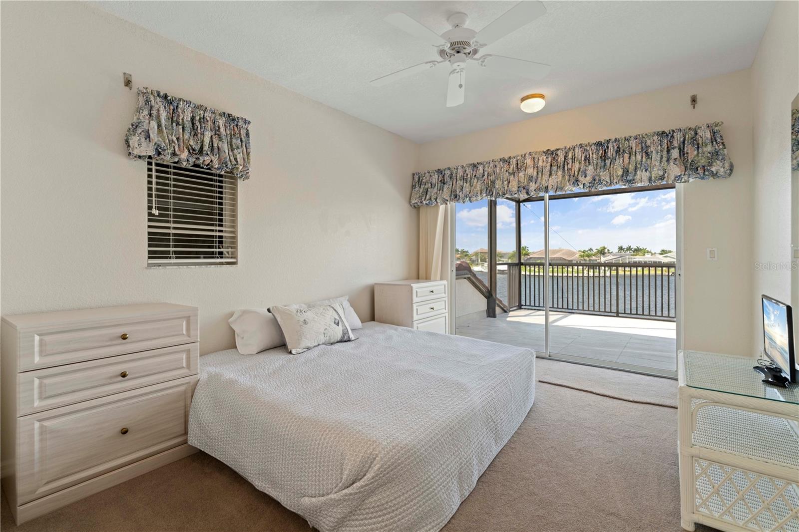 1060 SAN MATEO DR, PUNTA GORDA, FL, 33950