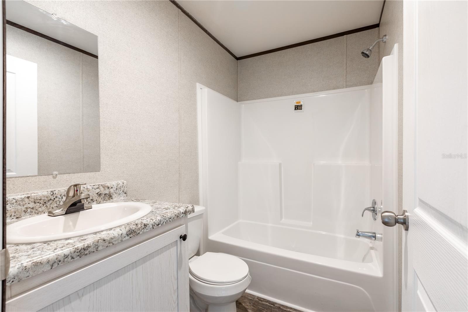 334 OAKCREST DR, INTERLACHEN, FL, 32148