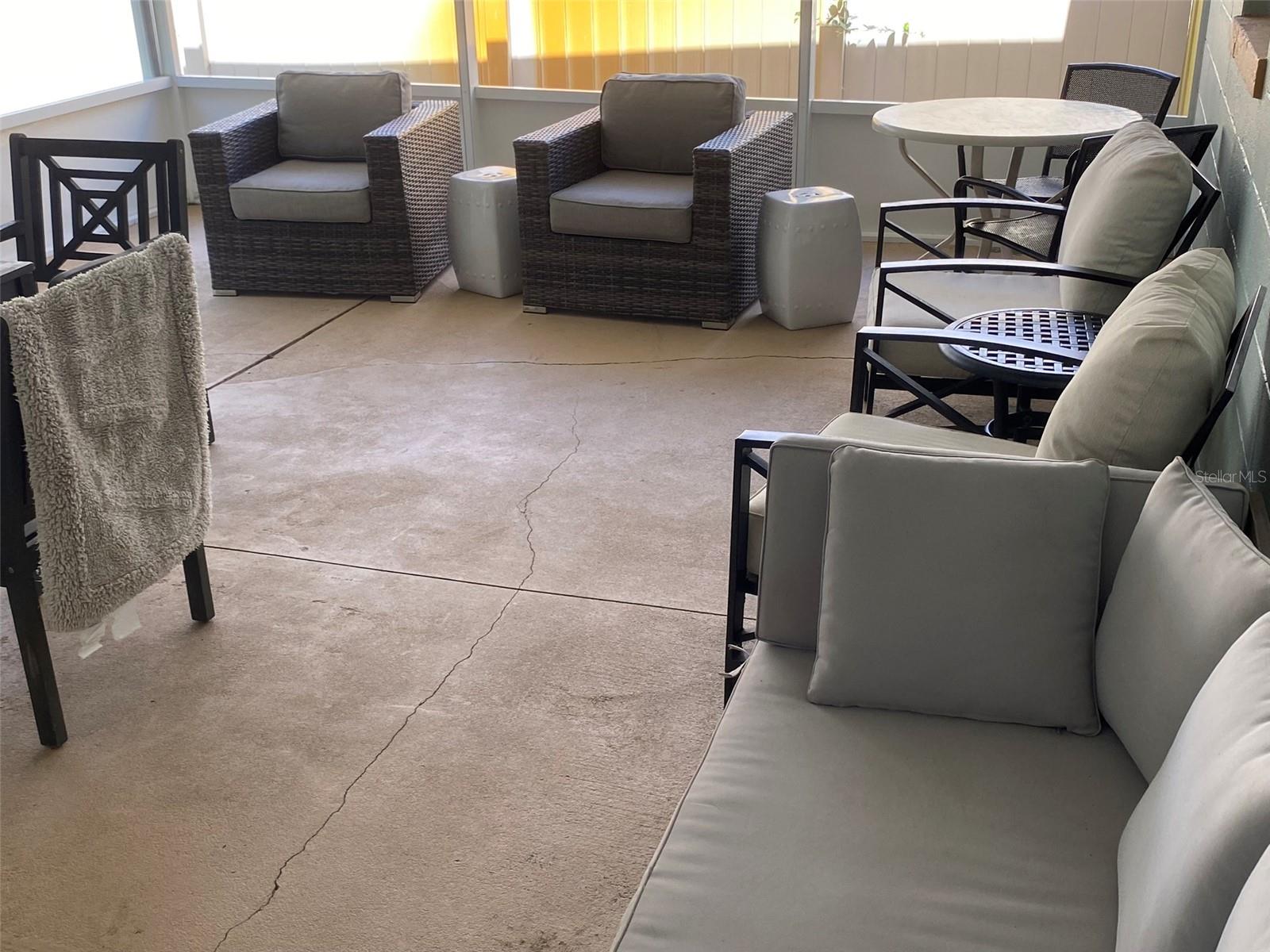 808 E 9TH AVE, NEW SMYRNA BEACH, FL, 32169