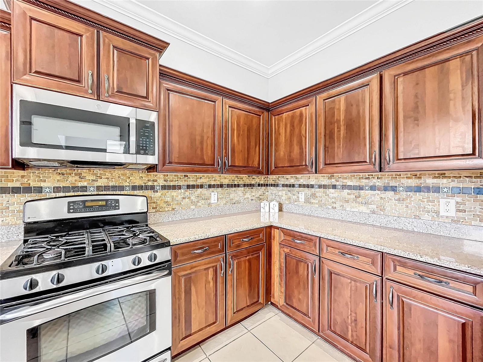 20151 BAY CEDAR AVE, TAMPA, FL, 33647