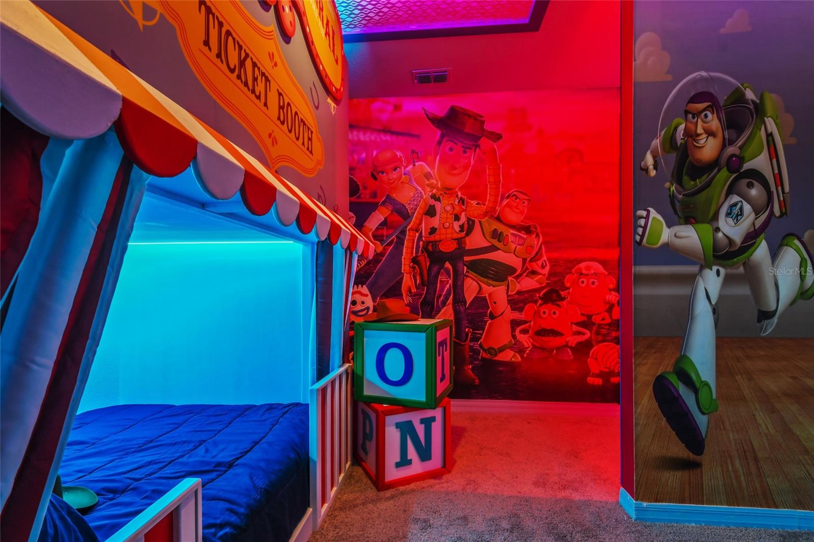 8928 COCONUT BREEZE DR, KISSIMMEE, FL, 34747