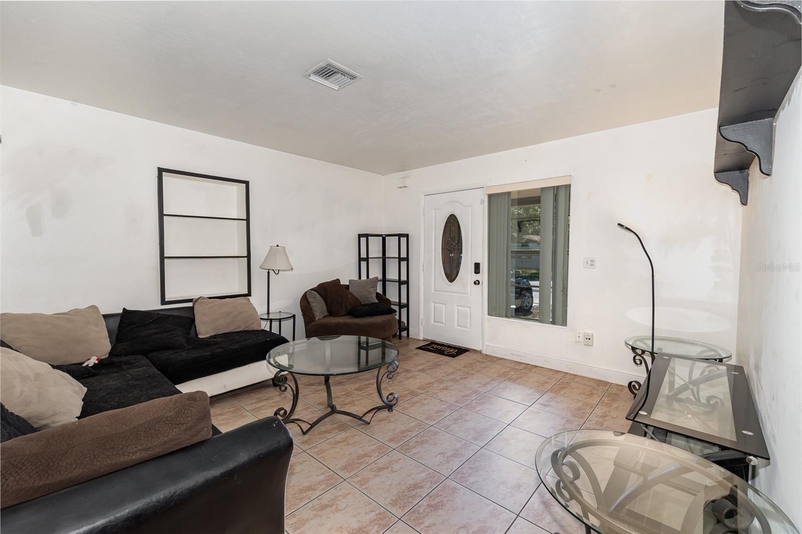 1333 E LOMBARDY DR, DELTONA, FL, 32725