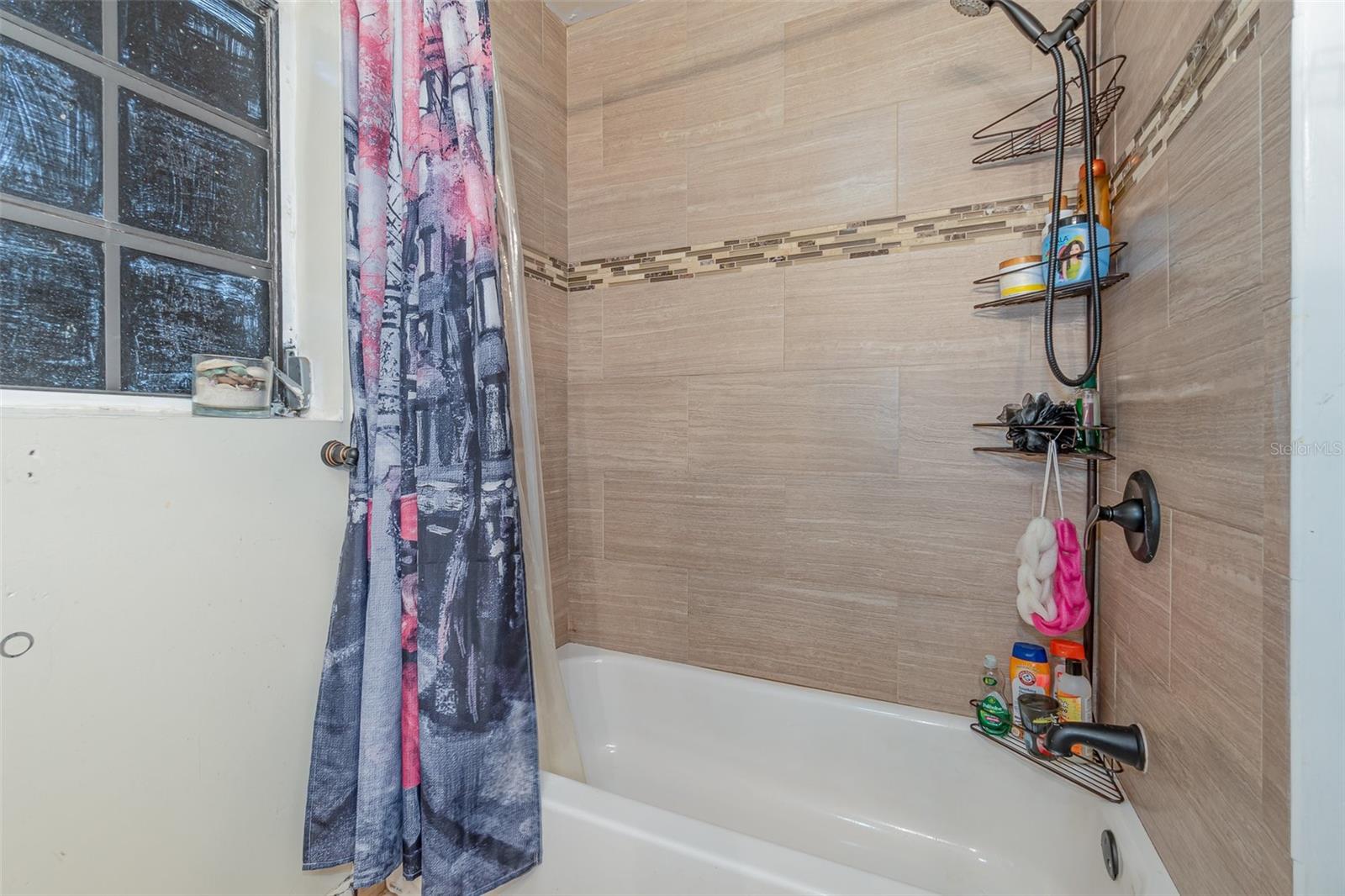 1333 E LOMBARDY DR, DELTONA, FL, 32725