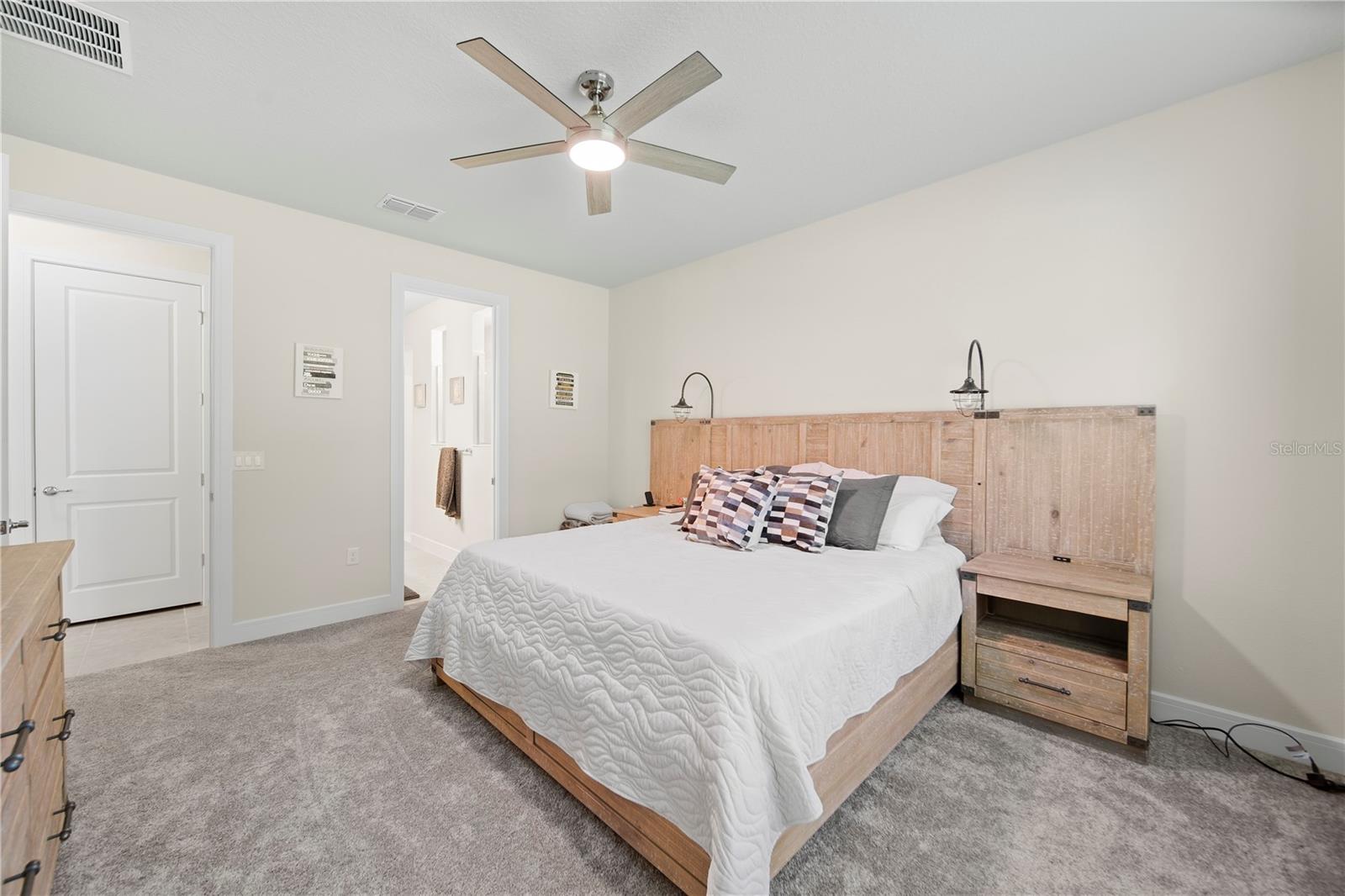 3999 MEANDERING BAY DR, APOPKA, FL, 32712