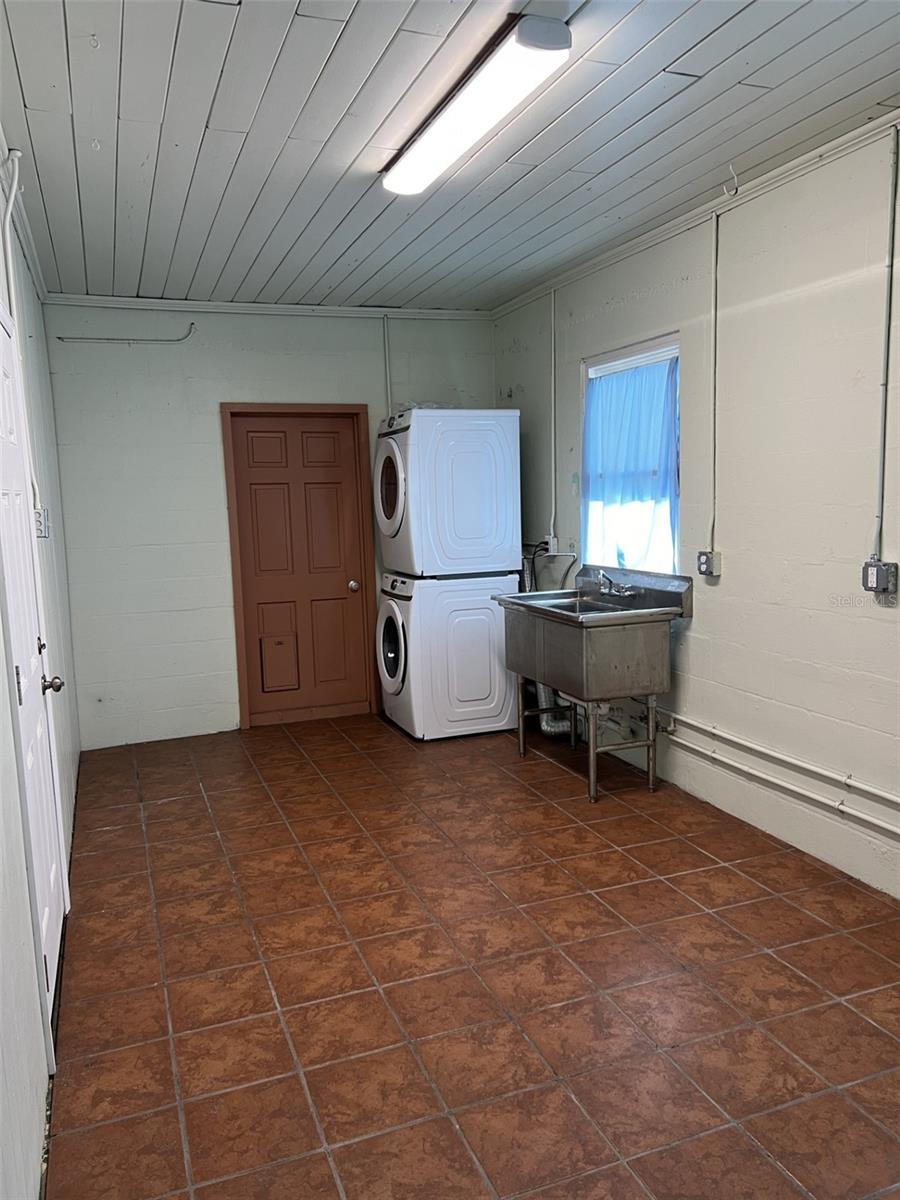 1170 S LAKESHORE BLVD, LAKE WALES, FL, 33853