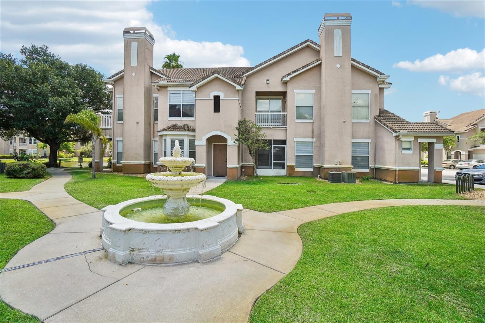 18001 VILLA CREEK DR #0, TAMPA, FL, 33647