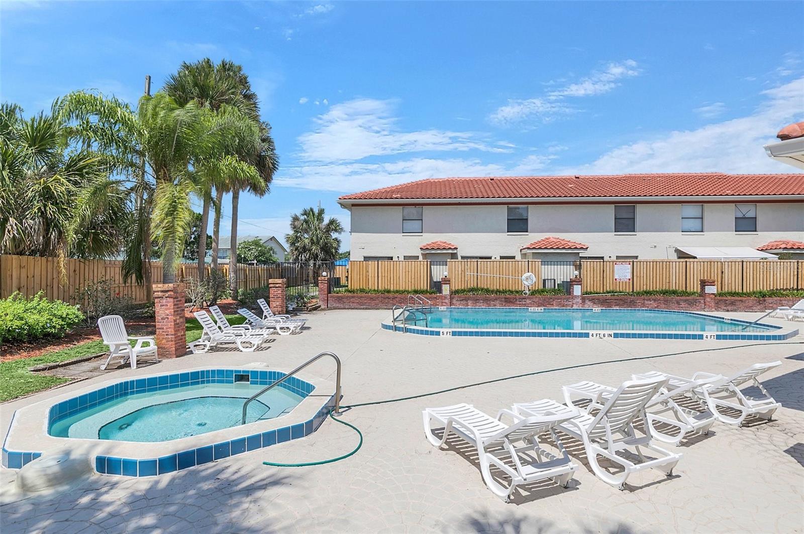 1612 SANDY POINT SQ #56, ORLANDO, FL, 32807