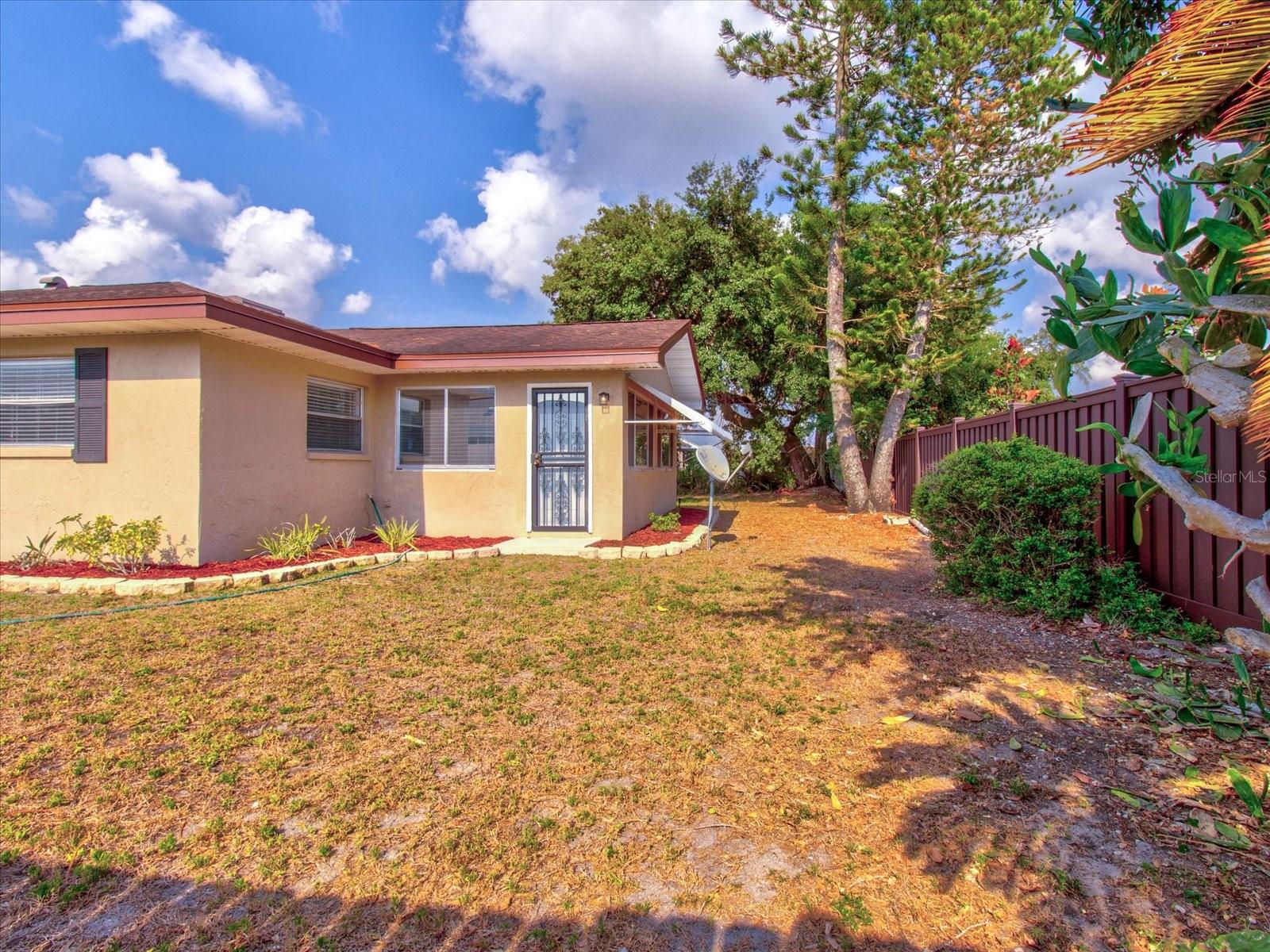 1810 HAVERFORD AVE, SUN CITY CENTER, FL, 33573
