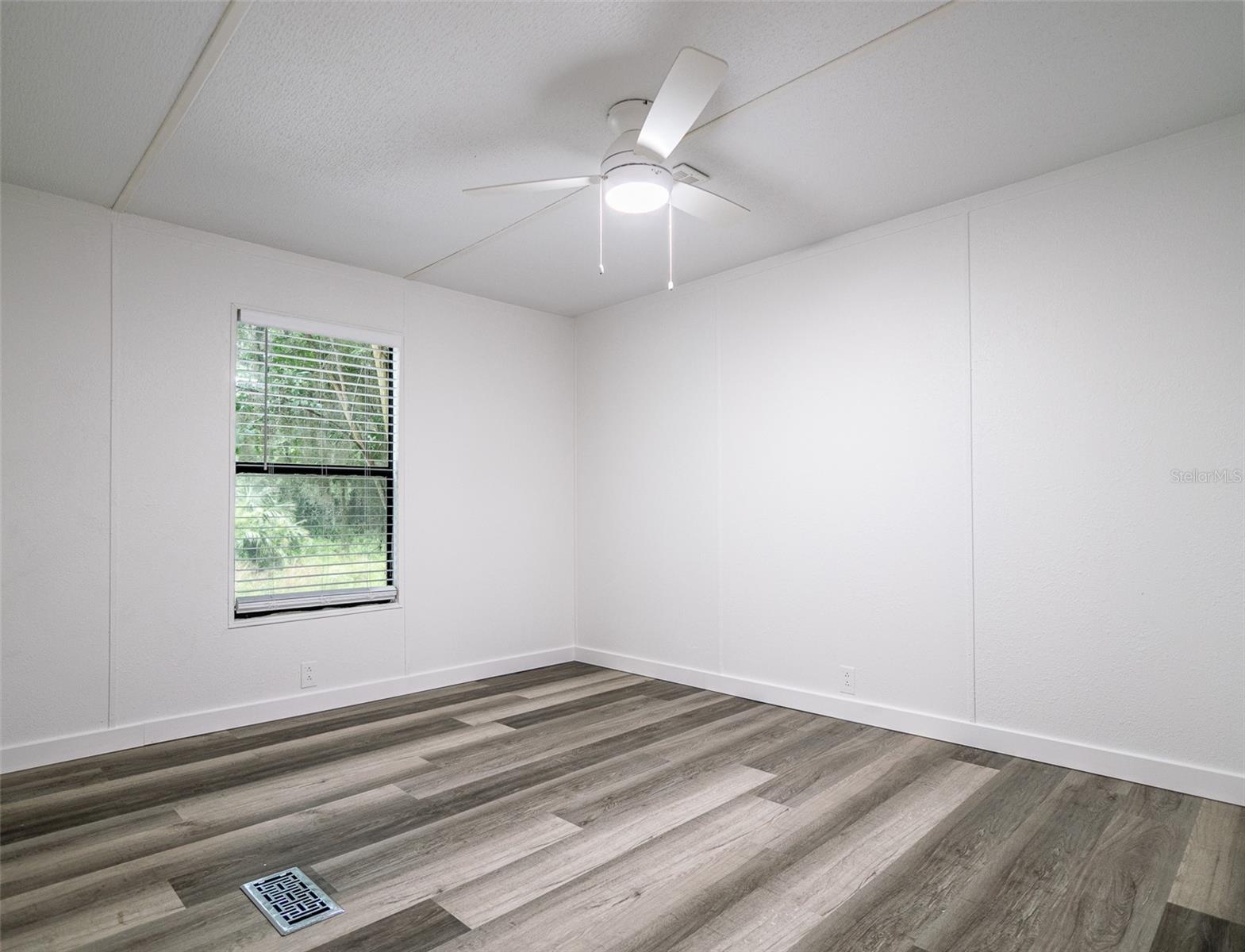 1610 ORANGE AVE, COLEMAN, FL, 33521