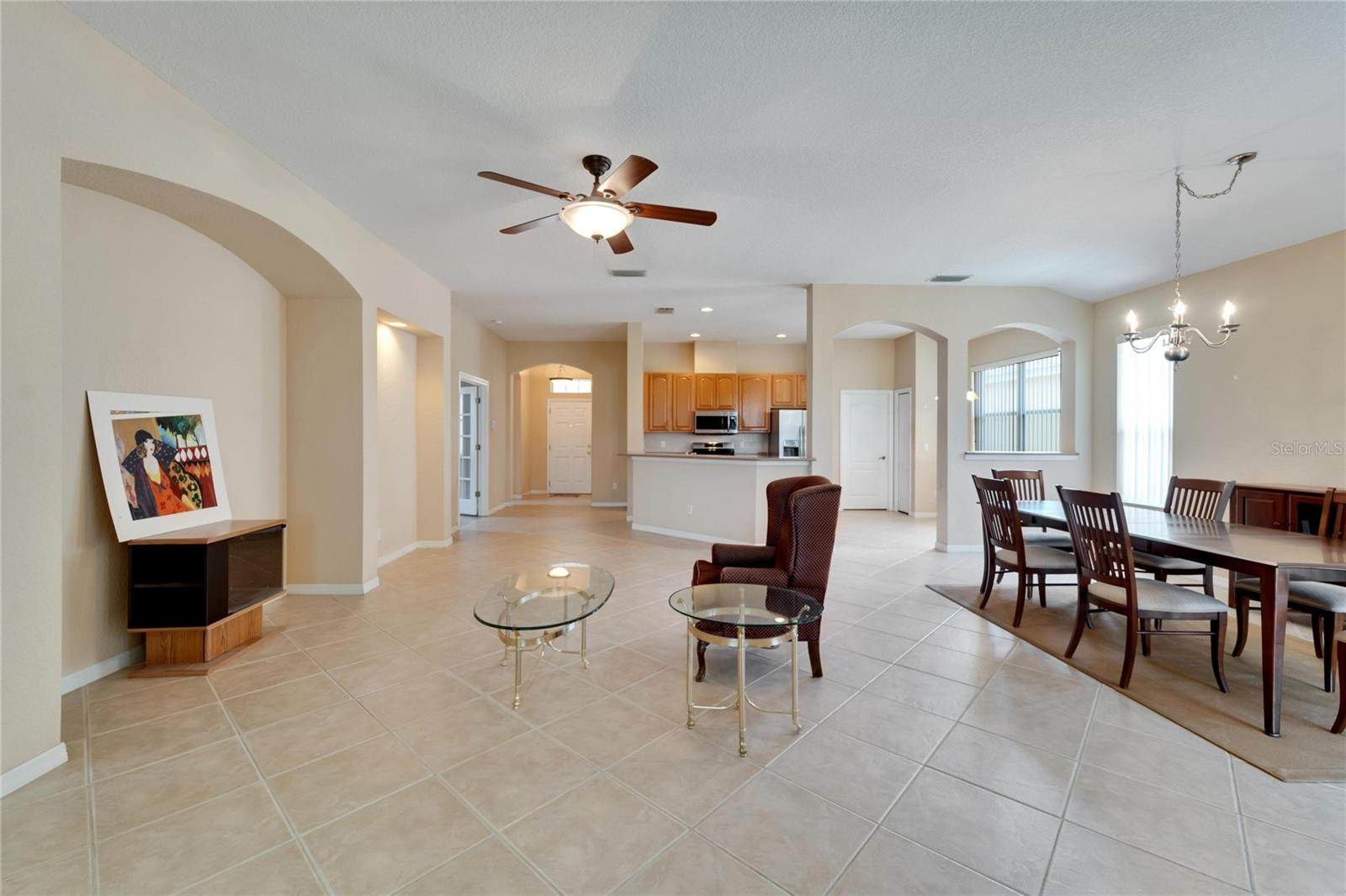 1013 EMERALD DUNES DR, SUN CITY CENTER, FL, 33573