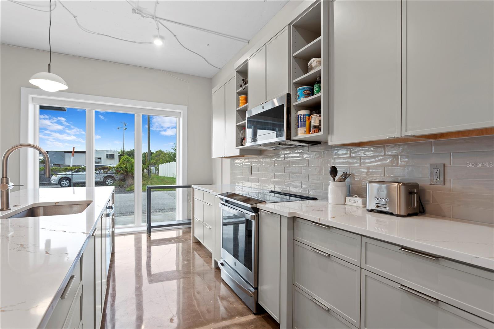 103 E GENESEE ST, TAMPA, FL, 33603