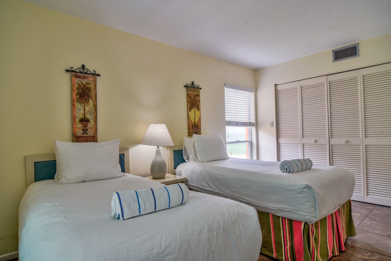 1906 GULF DR N #201, BRADENTON BEACH, FL, 34217