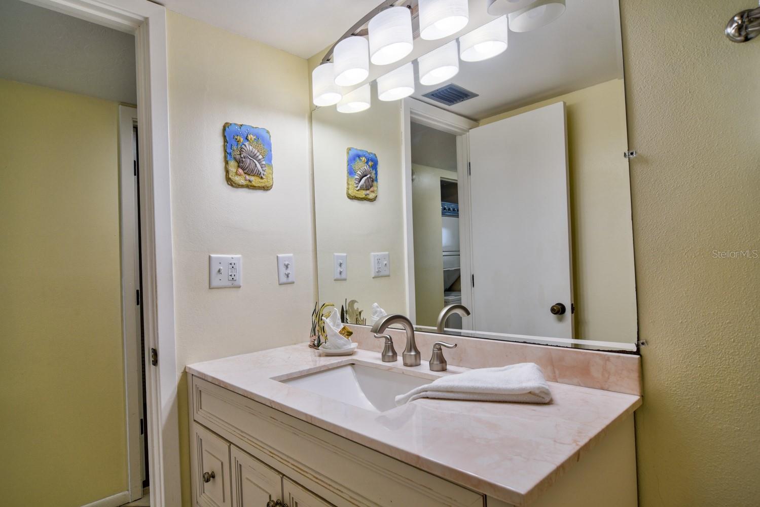 1906 GULF DR N #201, BRADENTON BEACH, FL, 34217