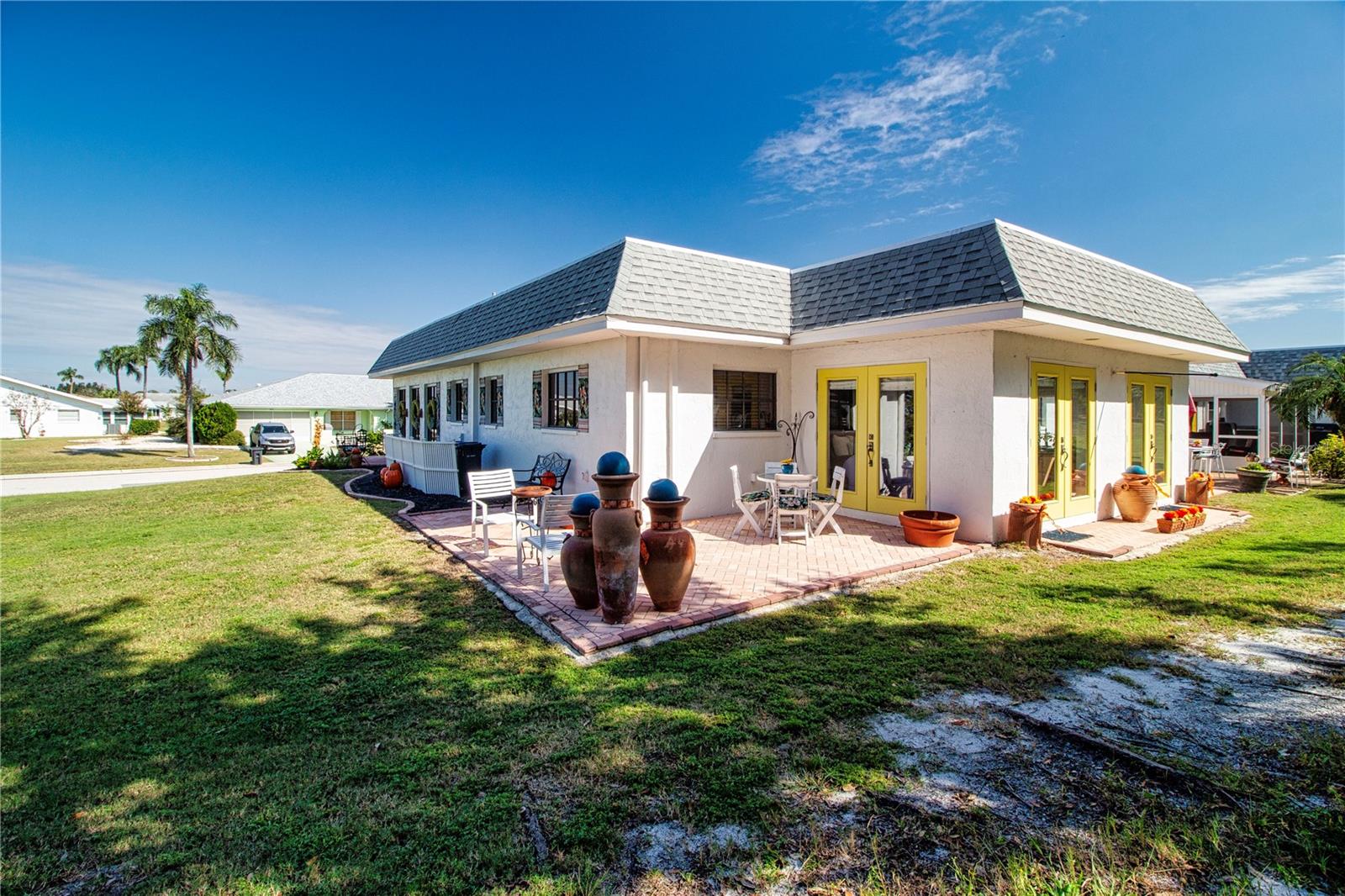 386 CLUB MANOR DR, SUN CITY CENTER, FL, 33573