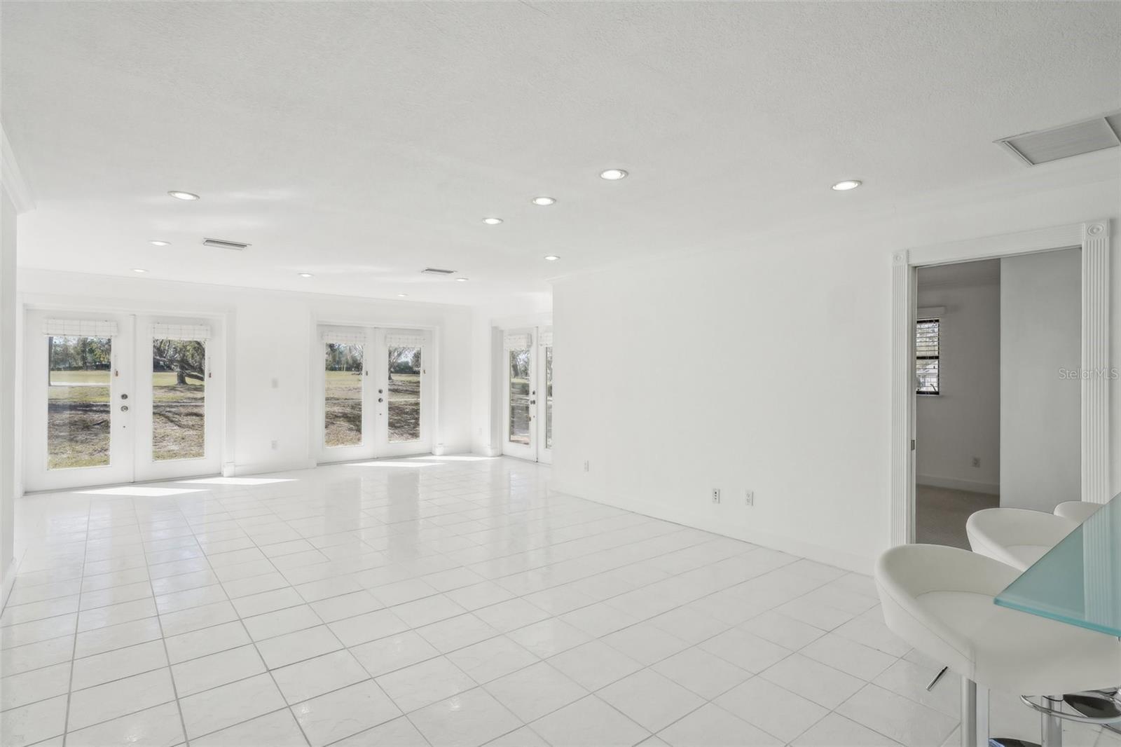 386 CLUB MANOR DR, SUN CITY CENTER, FL, 33573