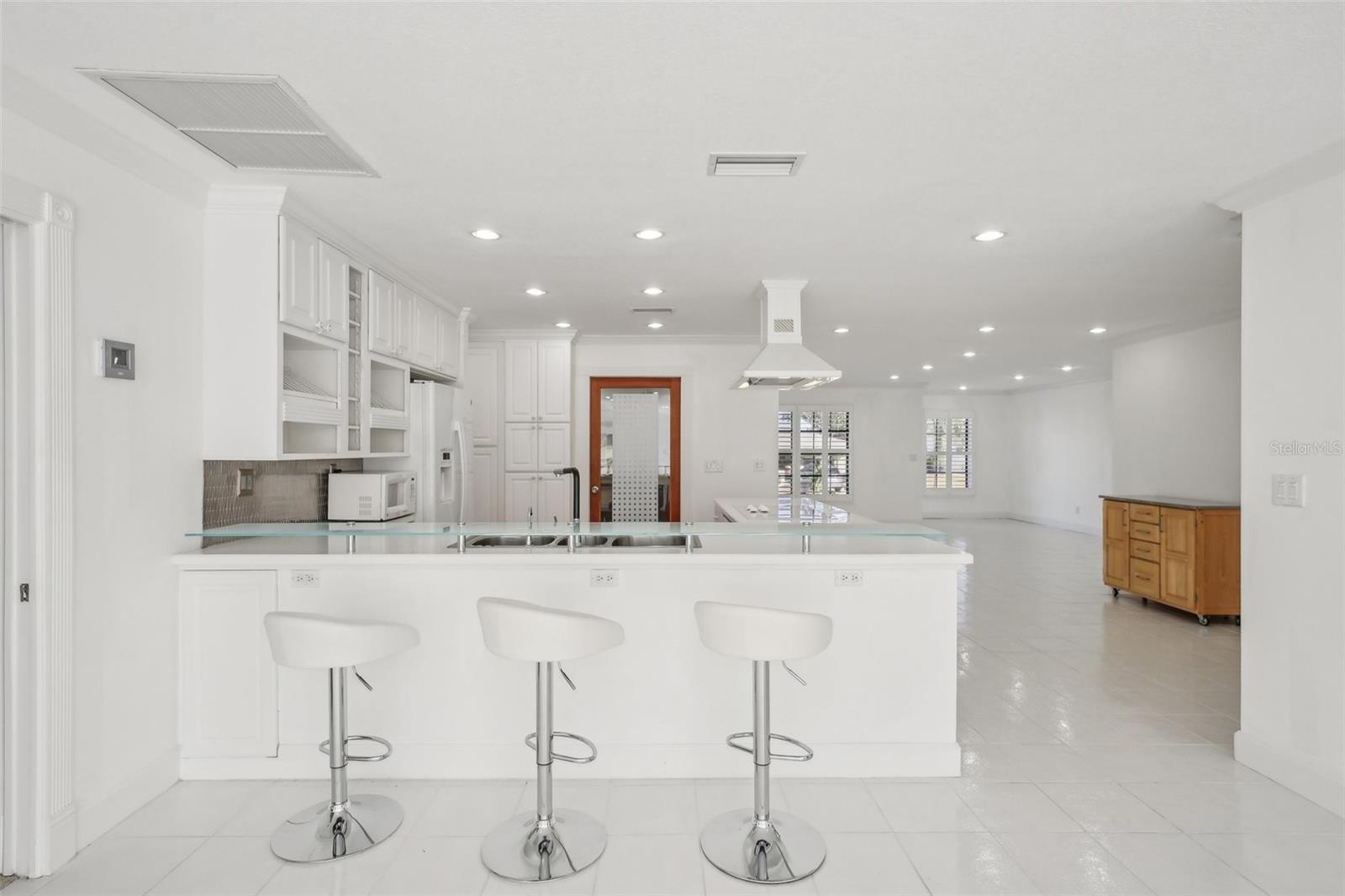 386 CLUB MANOR DR, SUN CITY CENTER, FL, 33573
