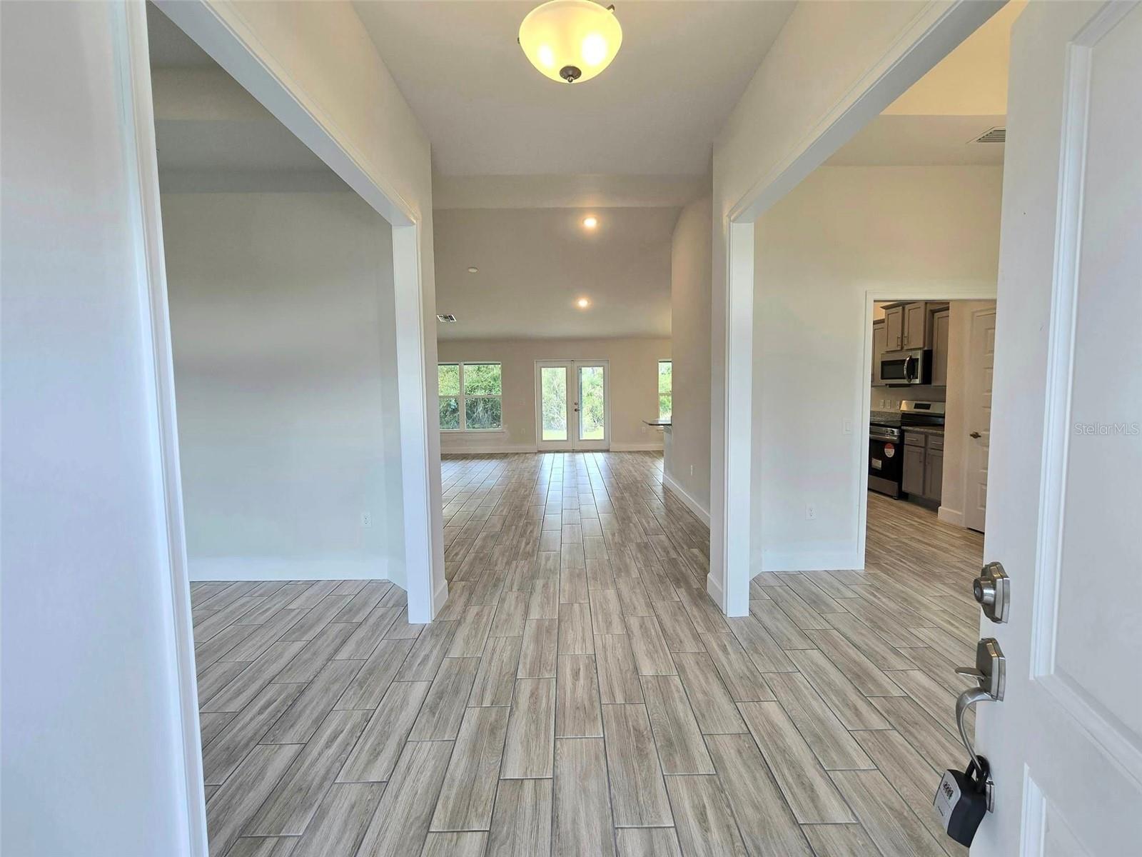 313 GAYNOR LN, PORT CHARLOTTE, FL, 33953