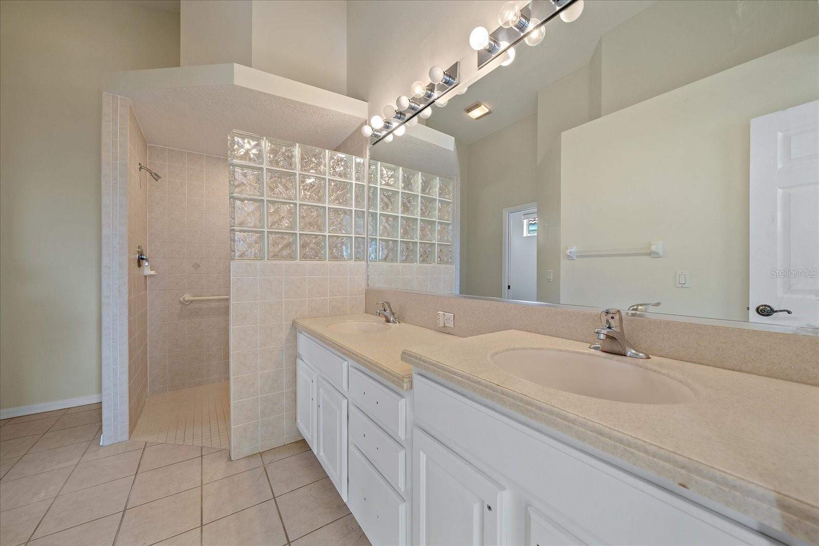 6408 ROOKERY CIR, BRADENTON, FL, 34203