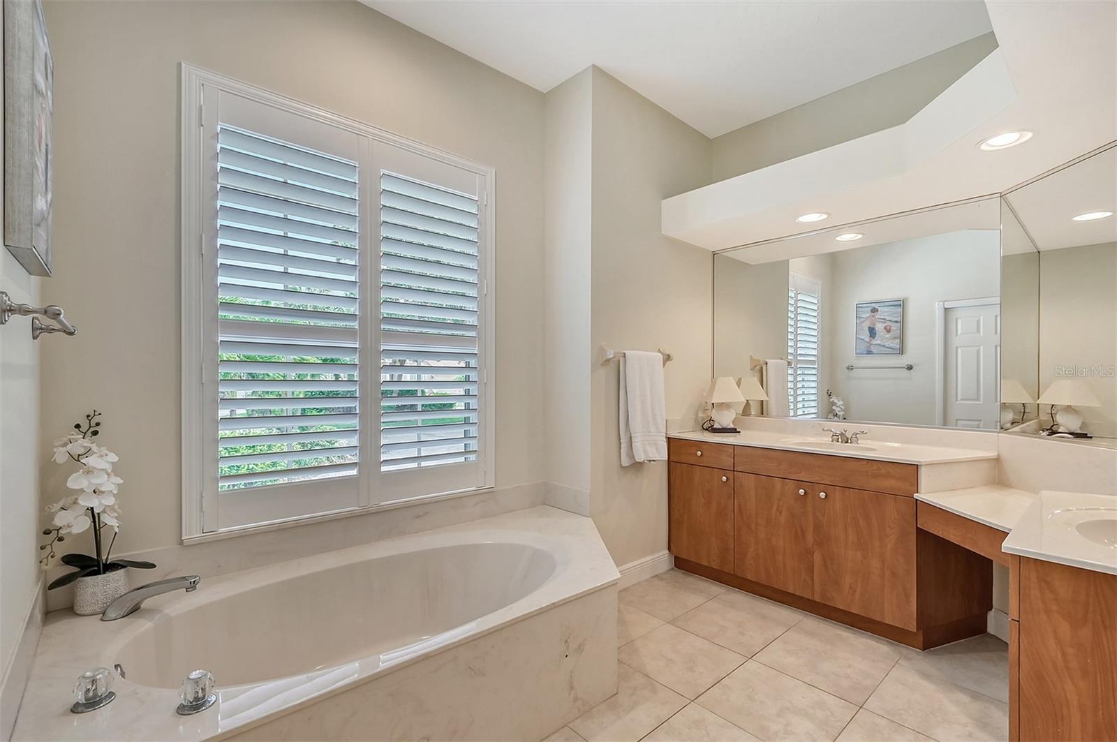 5566 SIESTA ESTATES CT, SARASOTA, FL, 34242