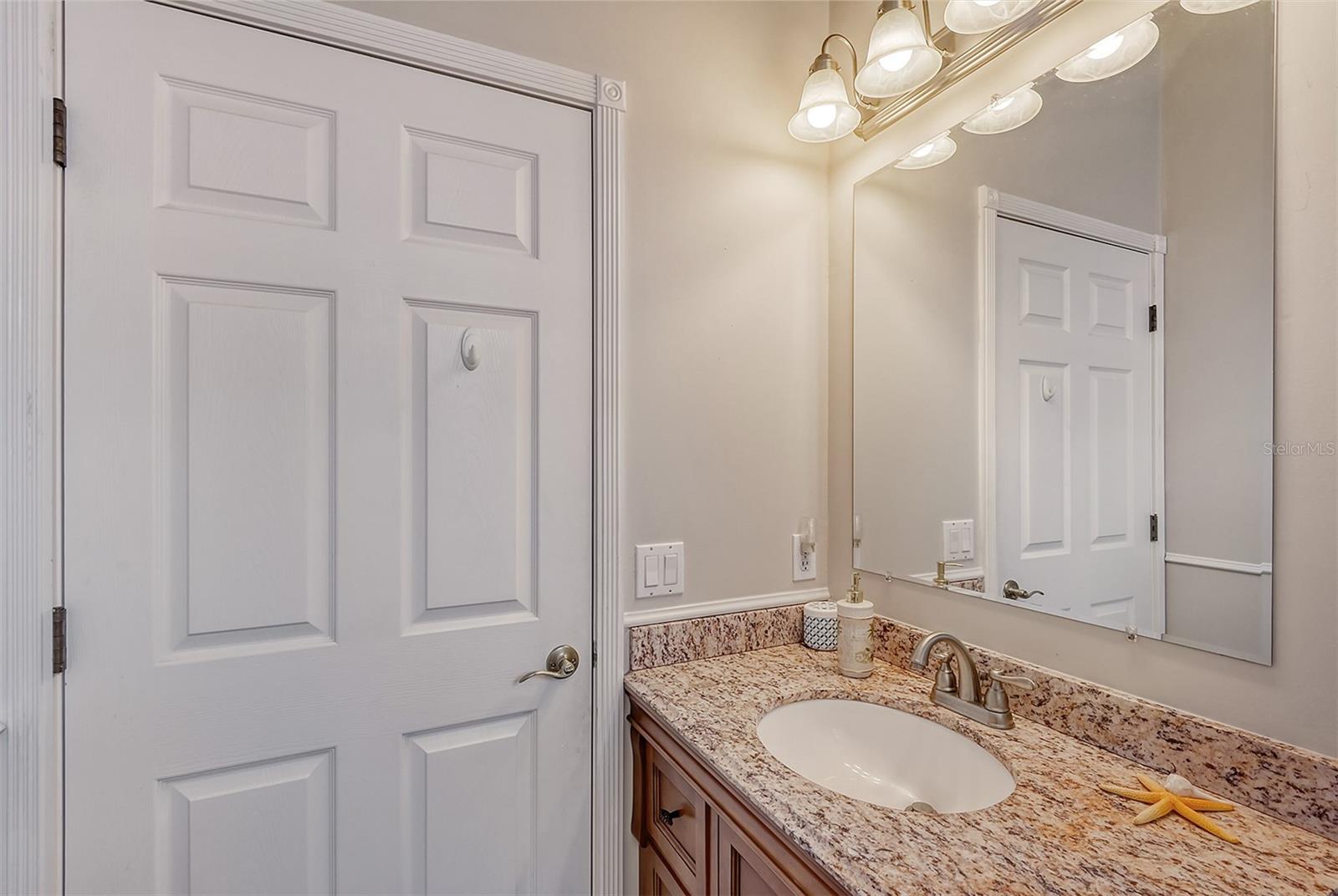 5566 SIESTA ESTATES CT, SARASOTA, FL, 34242