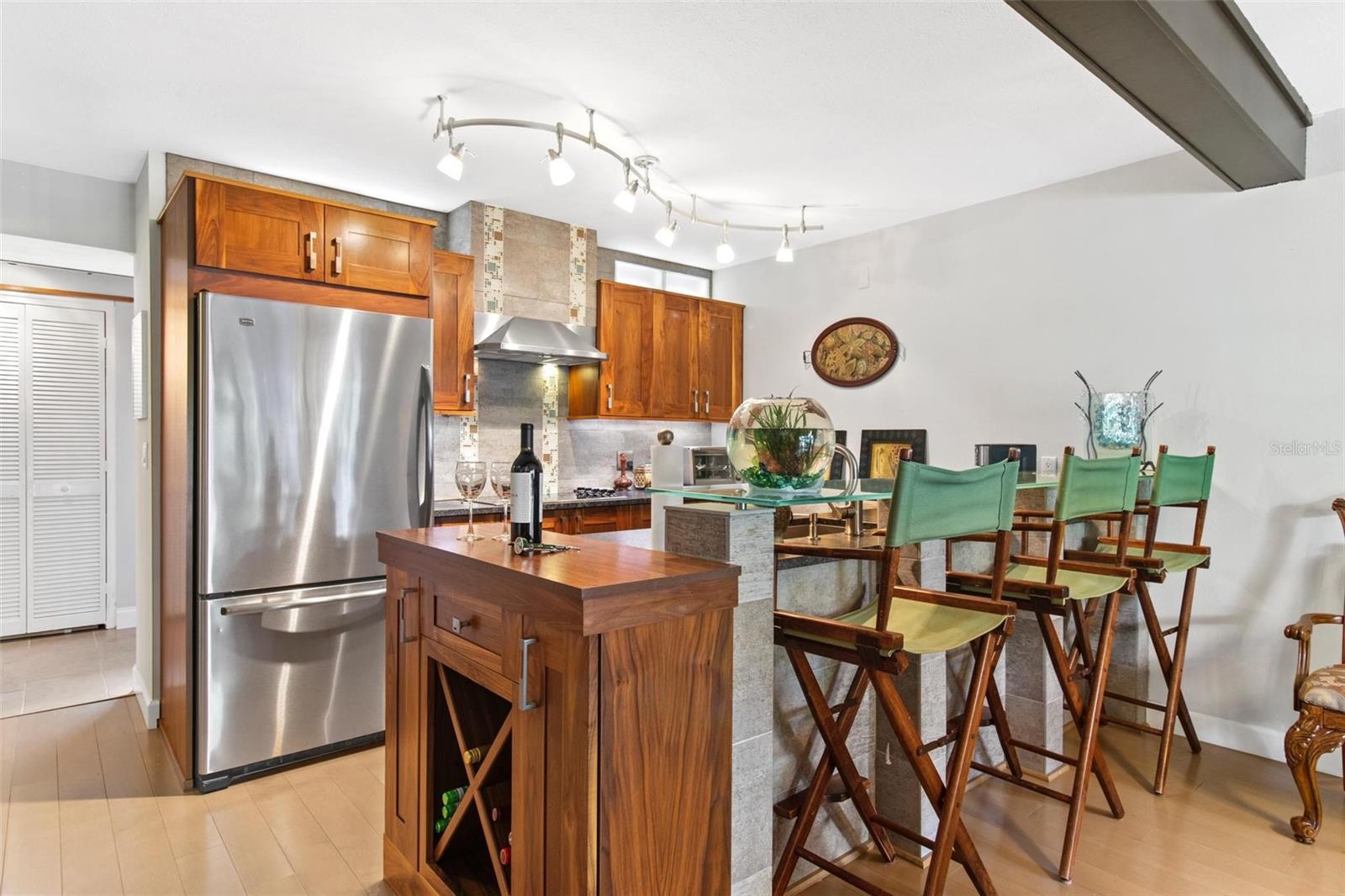 240 WINDWARD PSGE #602, CLEARWATER BEACH, FL, 33767