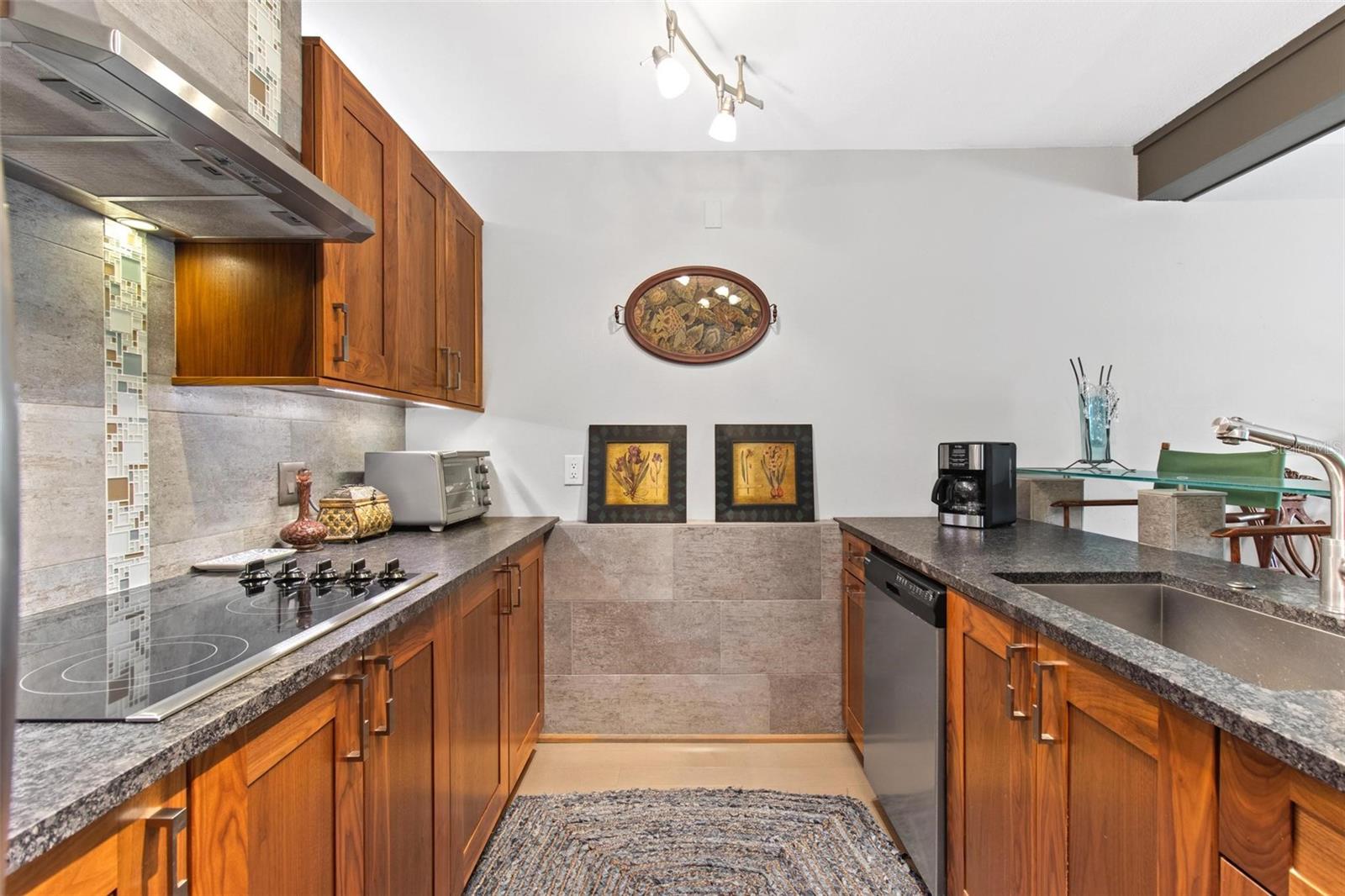 240 WINDWARD PSGE #602, CLEARWATER BEACH, FL, 33767