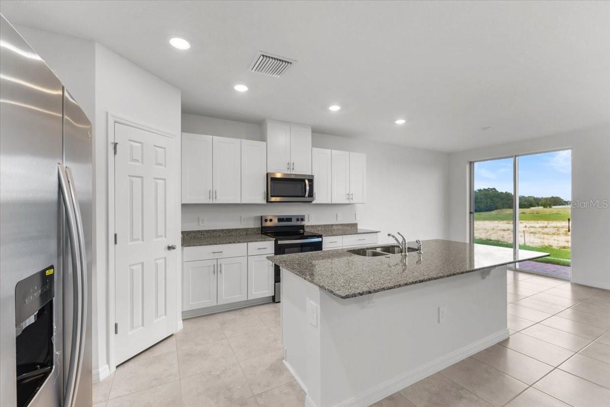 2470 LEEDS ST, HAINES CITY, FL, 33844