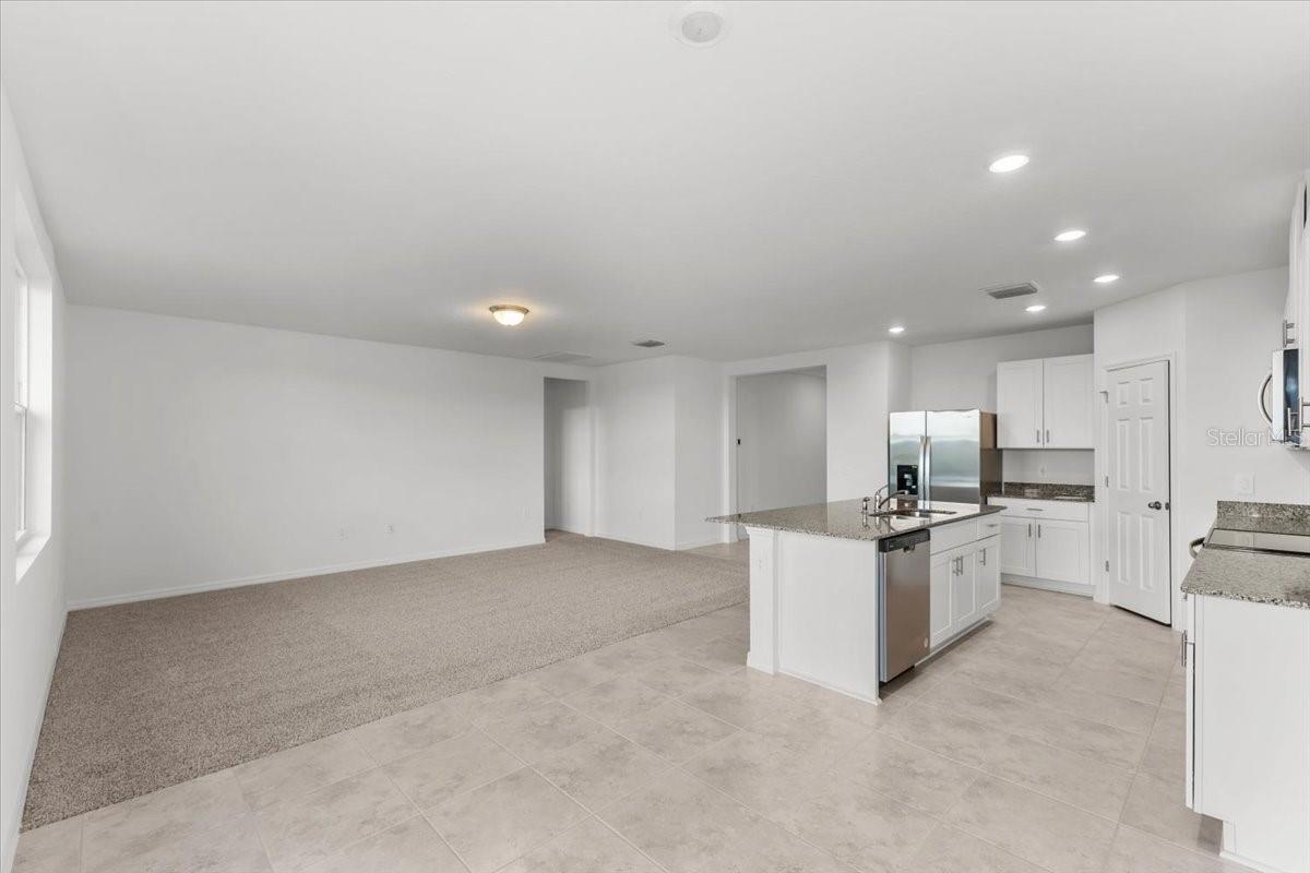 2470 LEEDS ST, HAINES CITY, FL, 33844